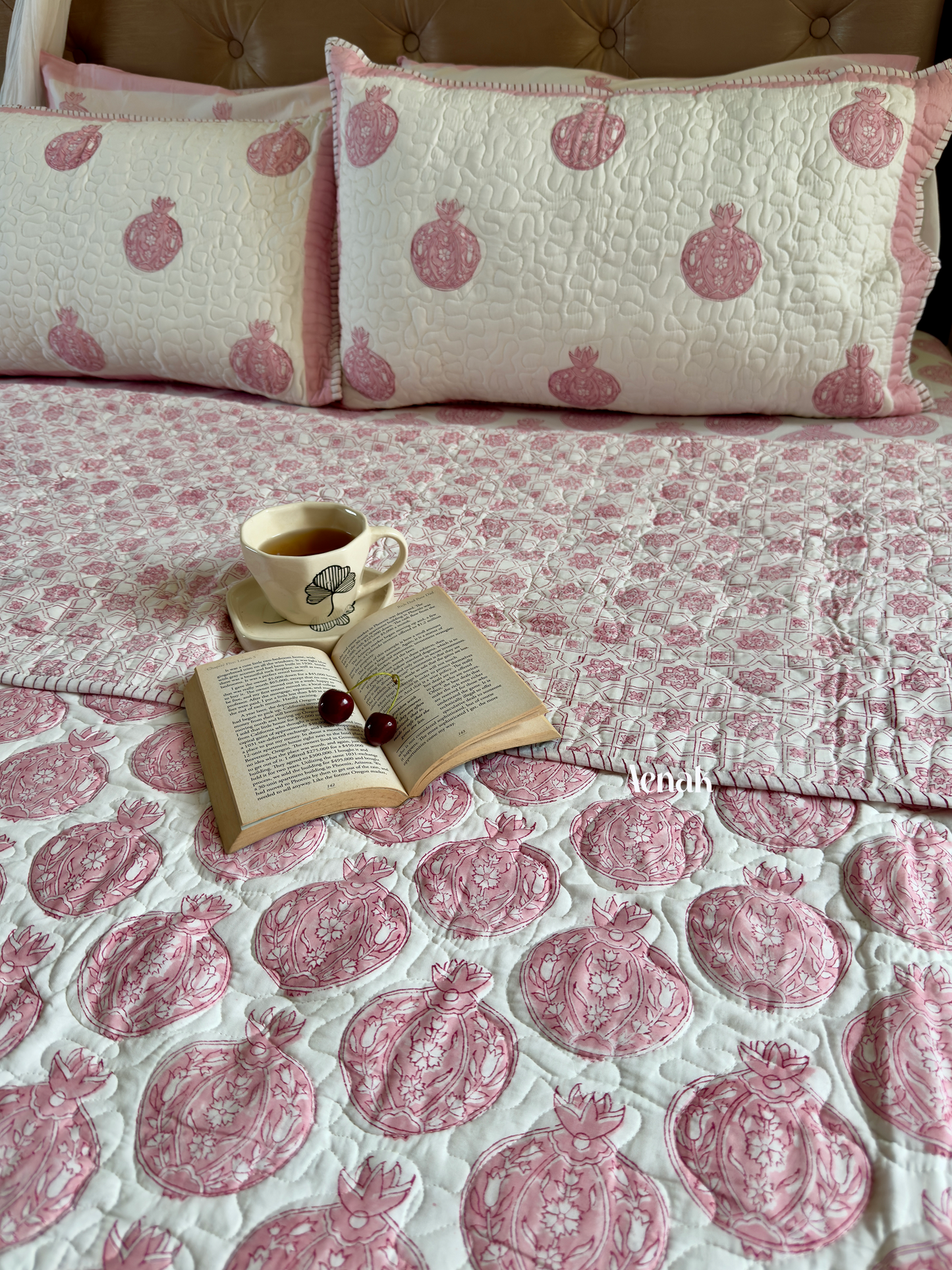 Pink Anaar Handblock Bedsheet + Quilted Bedcover Combo