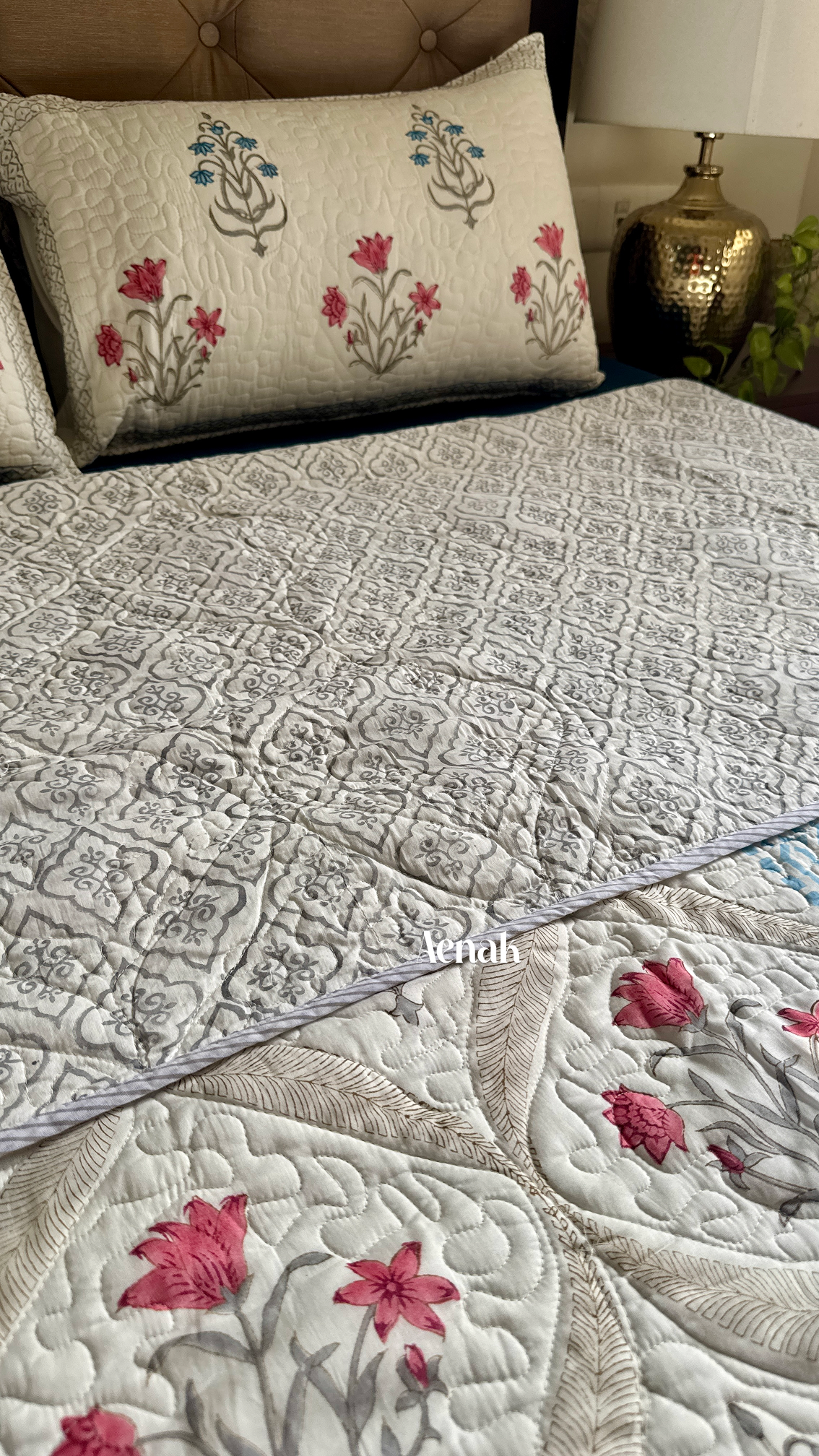 Red & Blue Jaal Handblock Printed Reversible Quilted Comforter/Bedcover Set