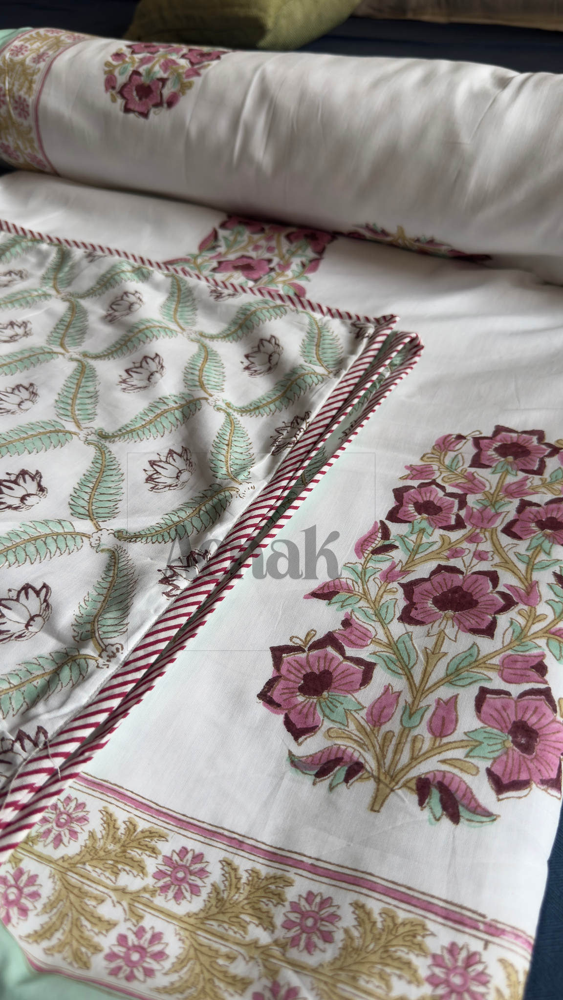 Purple Phool Boota Handblock Printed Mulmul Cotton Reversible Dohar