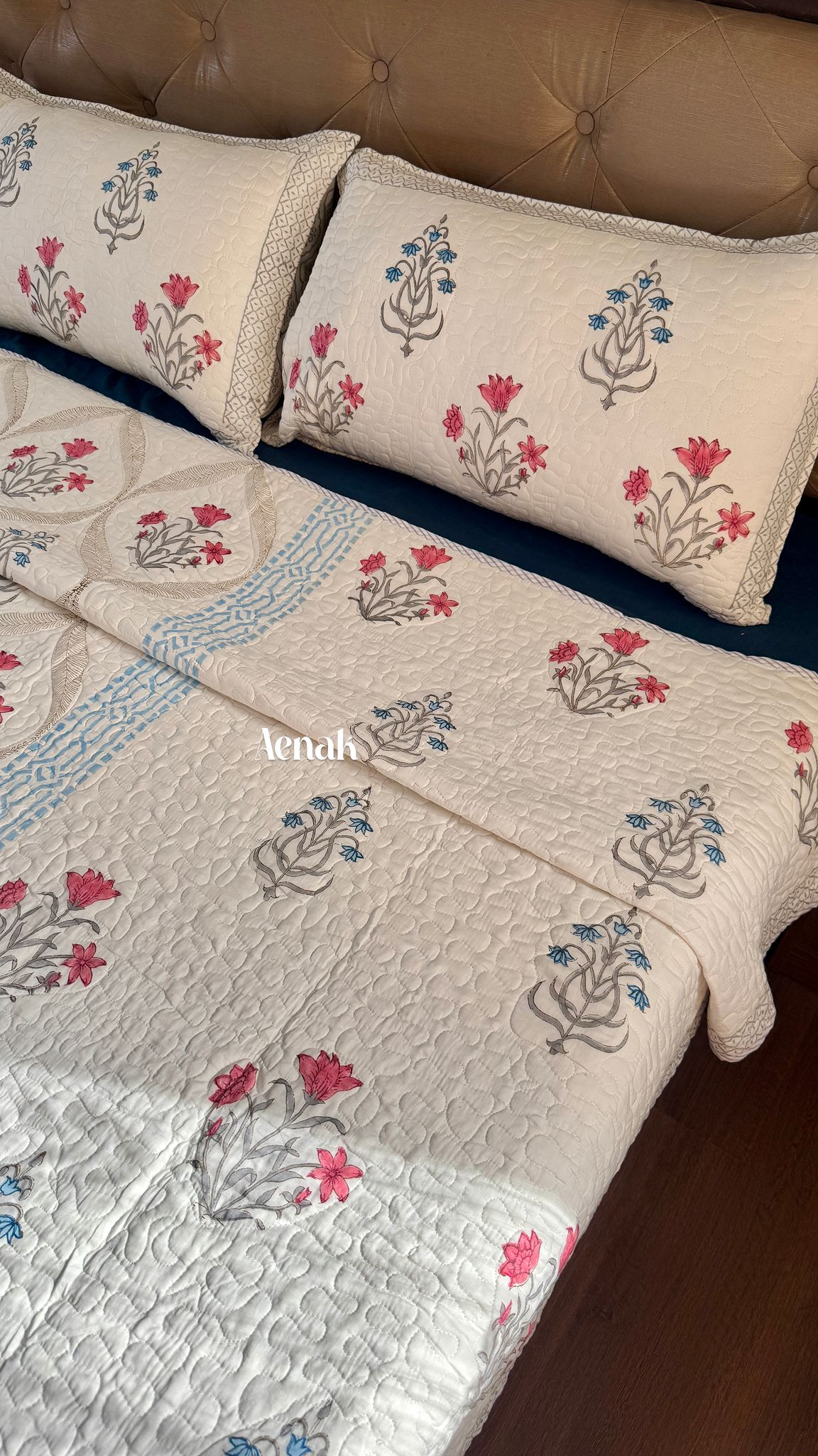 Red & Blue Jaal Handblock Printed Reversible Quilted Comforter/Bedcover Set