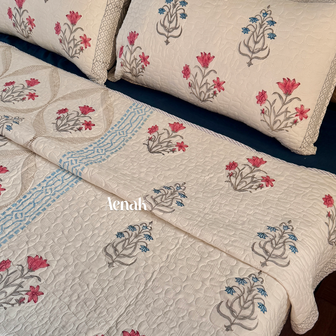 Red & Blue Jaal Handblock Printed Reversible Quilted Comforter/Bedcover Set