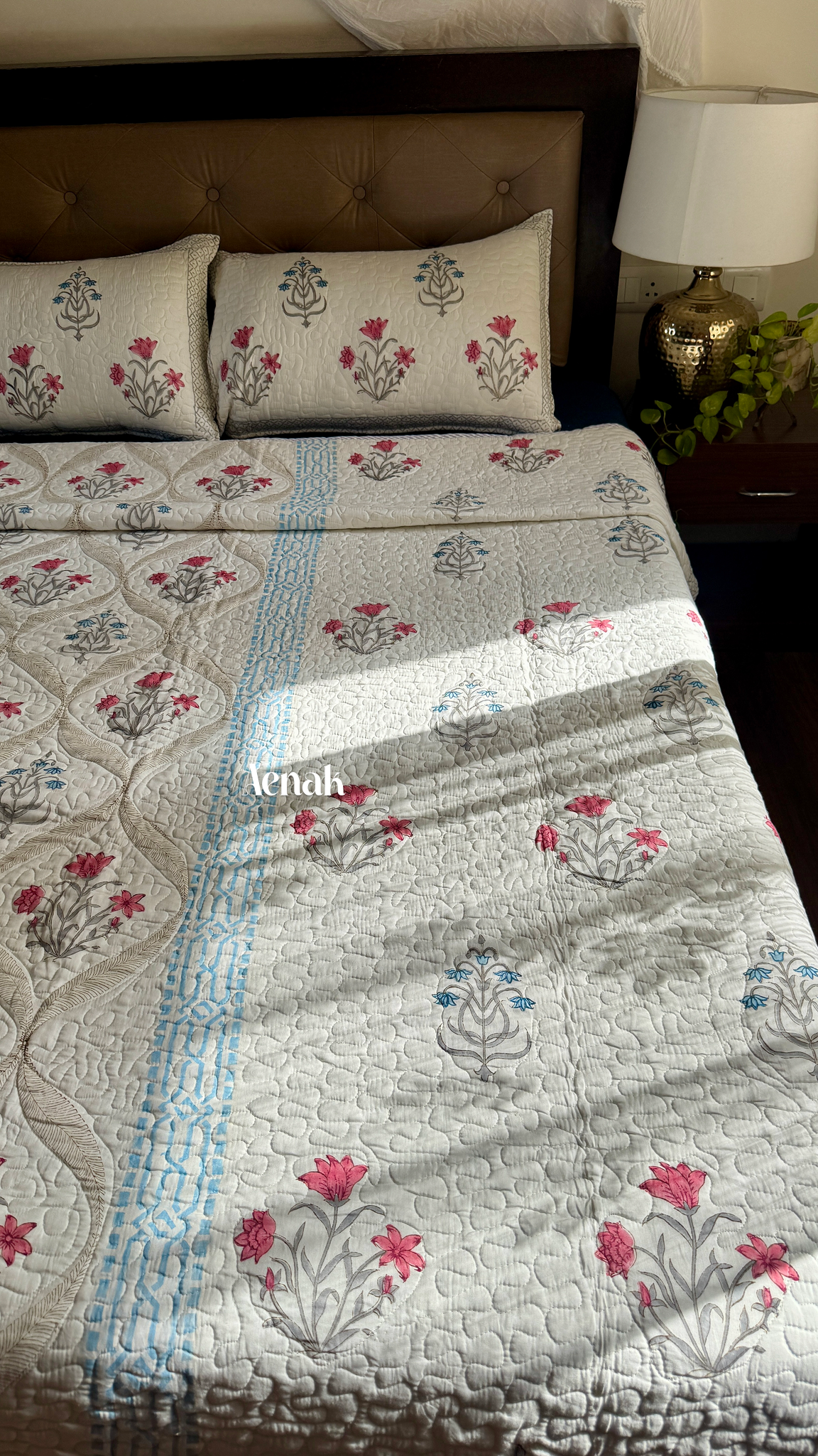 Red & Blue Jaal Handblock Printed Reversible Quilted Comforter/Bedcover Set