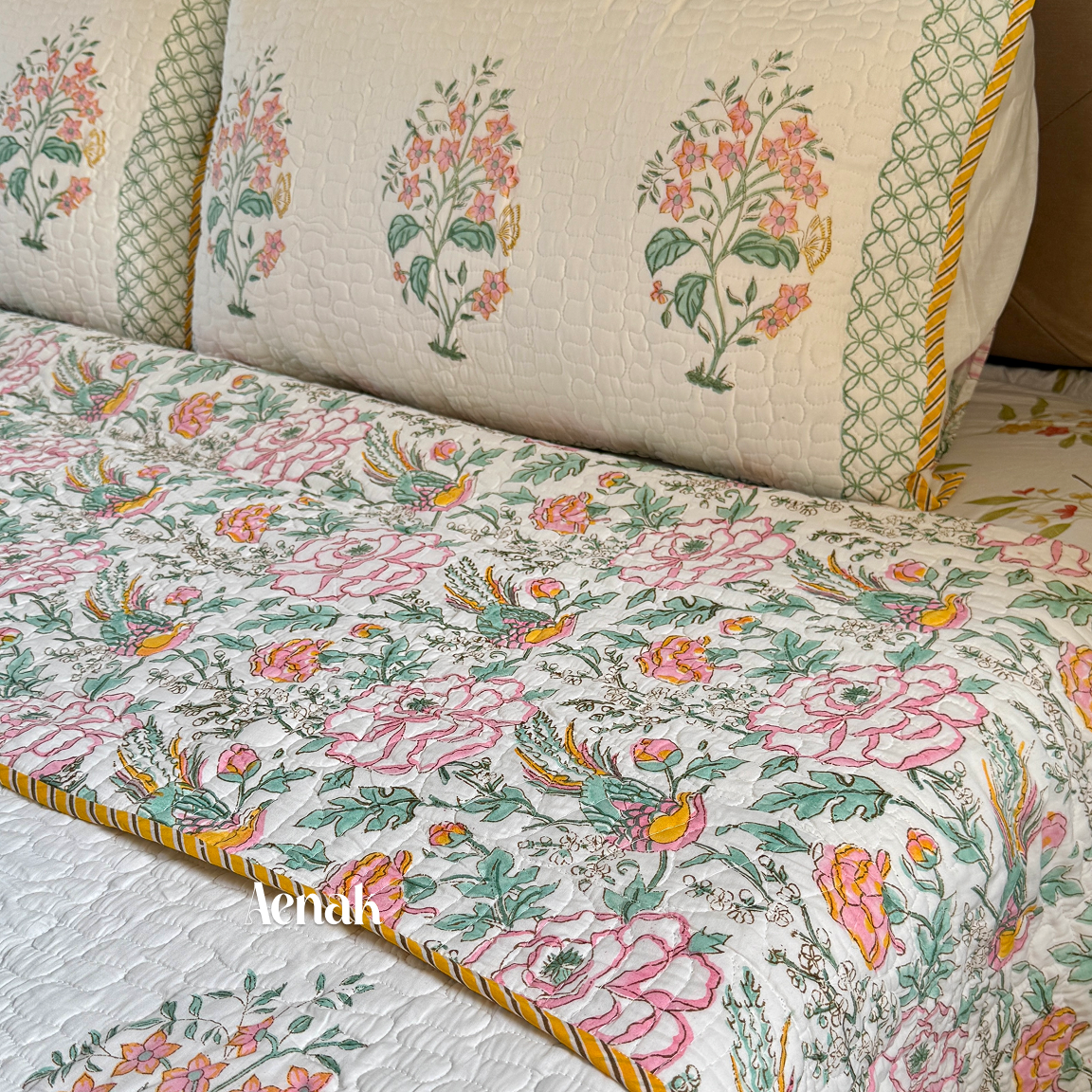 Peach Anokhi Handblock Reversible Quilted Bedcover Set – Aenak