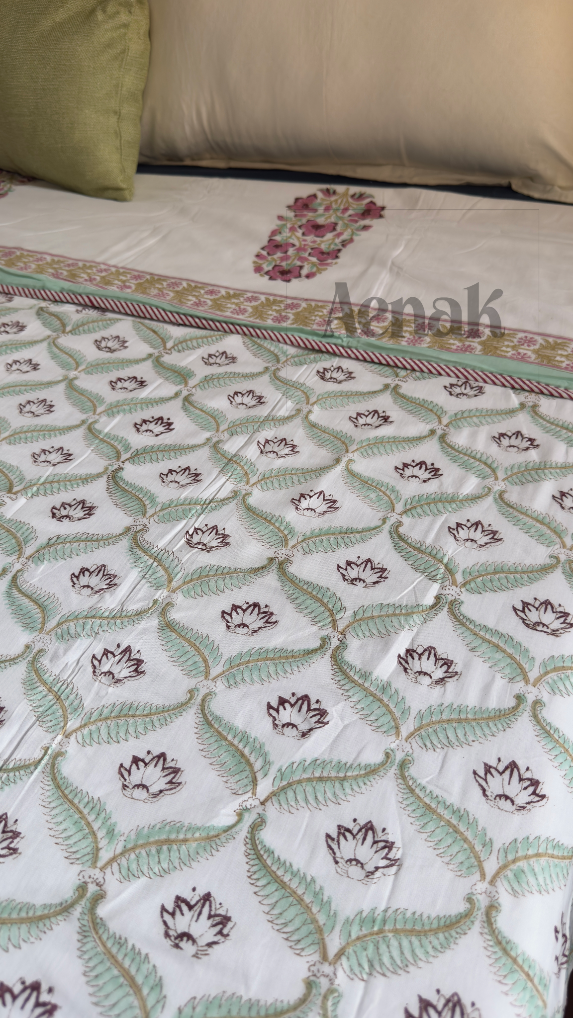 Purple Phool Boota Handblock Printed Mulmul Cotton Reversible Dohar