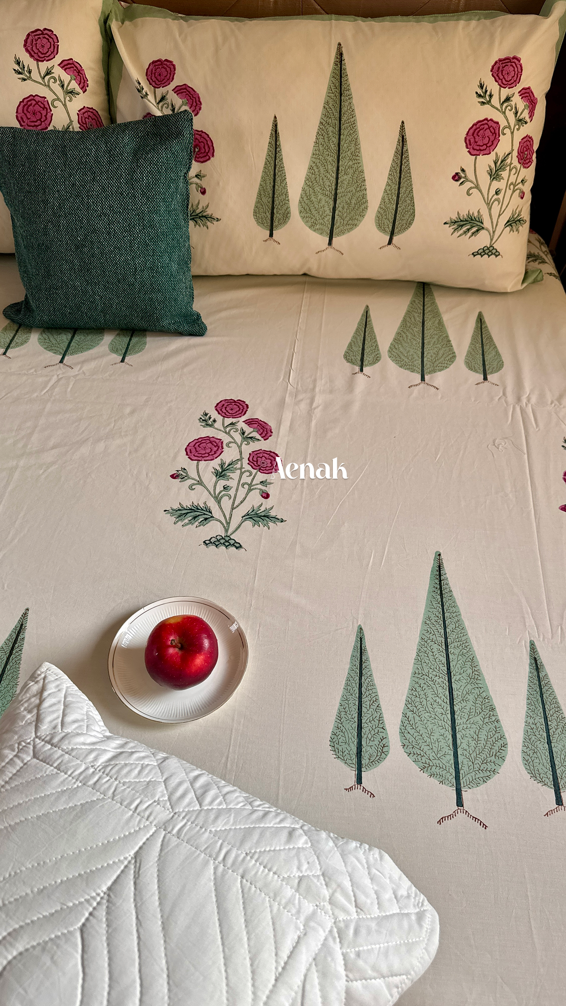Magenta Floral Garden Handblock Printed Premium Cotton Bedsheet (Ivory Base)