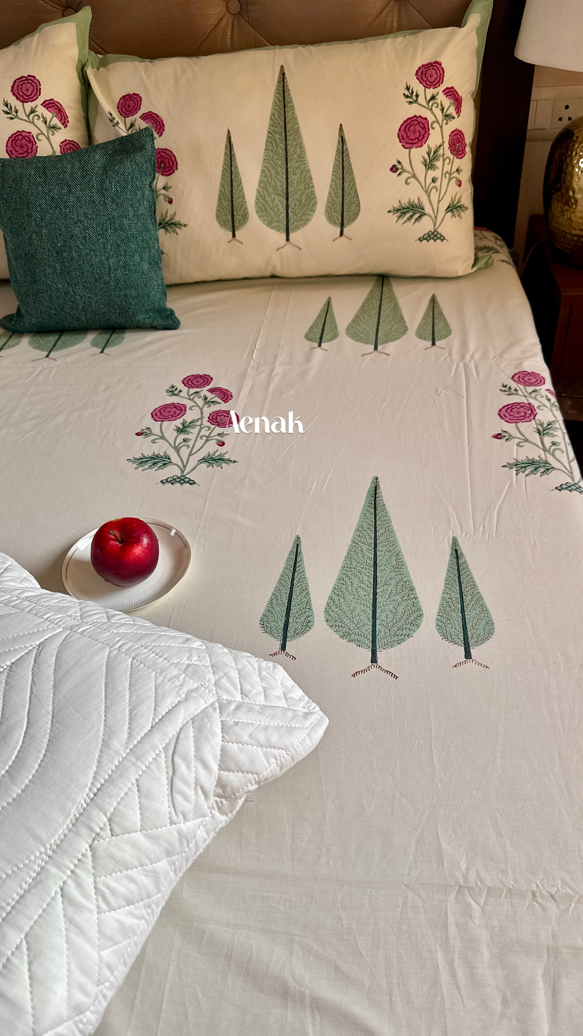 Magenta Floral Garden Handblock Printed Premium Cotton Bedsheet (Ivory Base)