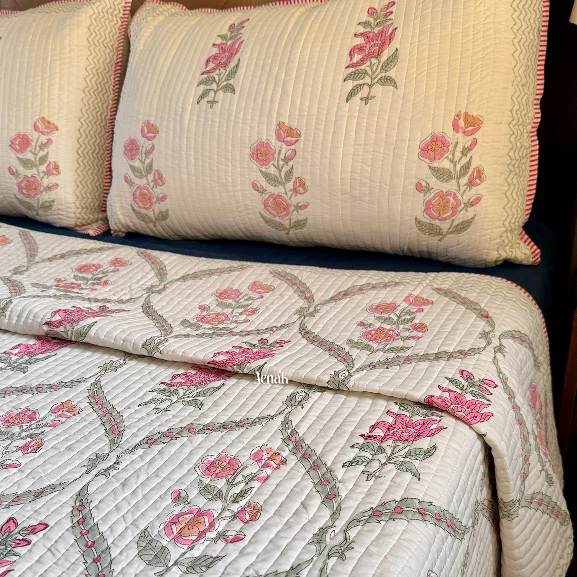 Pink Periwinkle Handblock Reversible Straight Quilted Bedcover Set – Aenak