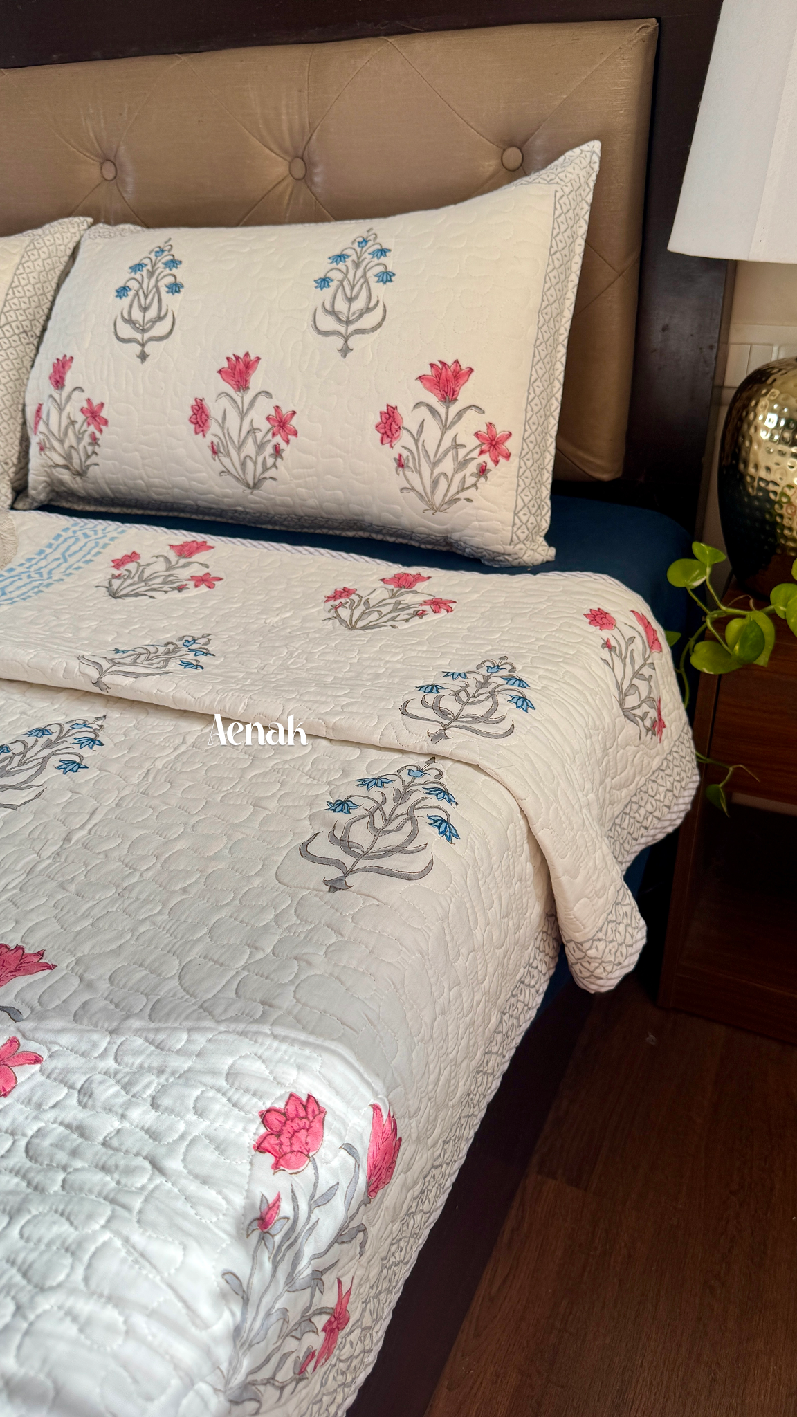 Red & Blue Jaal Handblock Printed Reversible Quilted Comforter/Bedcover Set