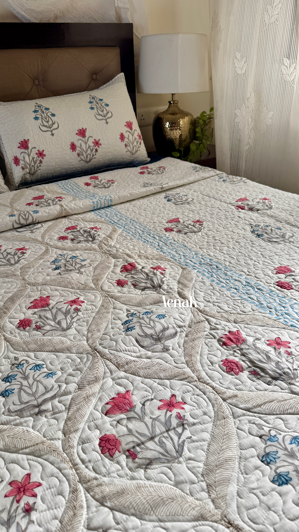 Red & Blue Jaal Handblock Printed Reversible Quilted Comforter/Bedcover Set