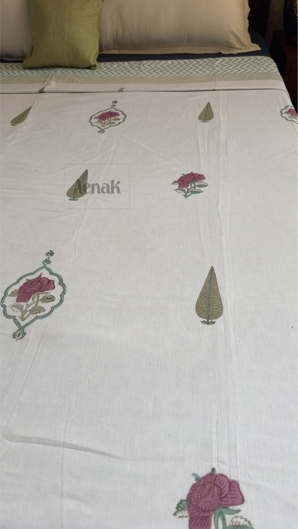 Purple Rose Handblock Printed Mulmul Cotton Reversible Dohar