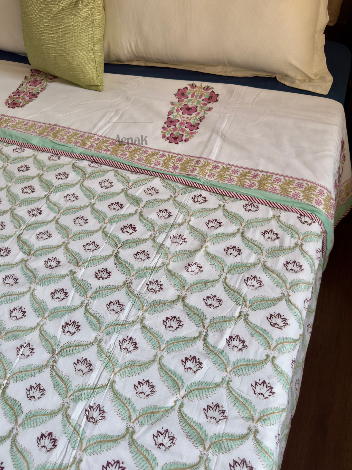 Purple Phool Boota Handblock Printed Mulmul Cotton Reversible Dohar