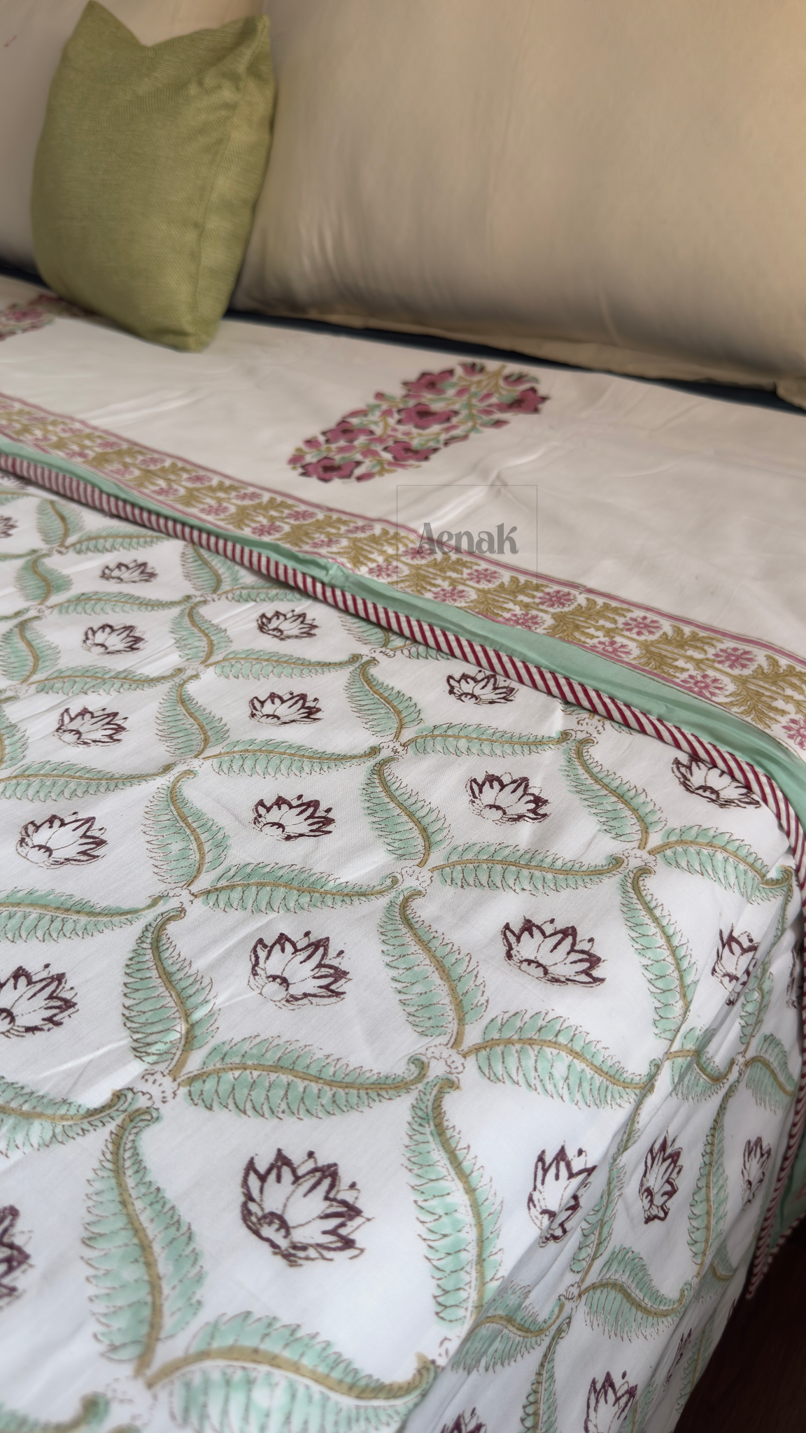 Purple Phool Boota Handblock Printed Mulmul Cotton Reversible Dohar