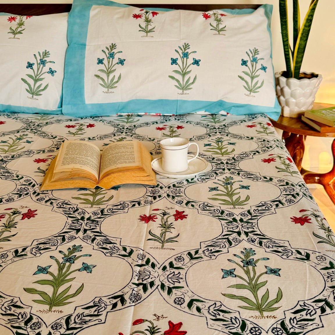 Red & Blue Floral Jaal Handblock Bedsheet + Quilt Combo Set