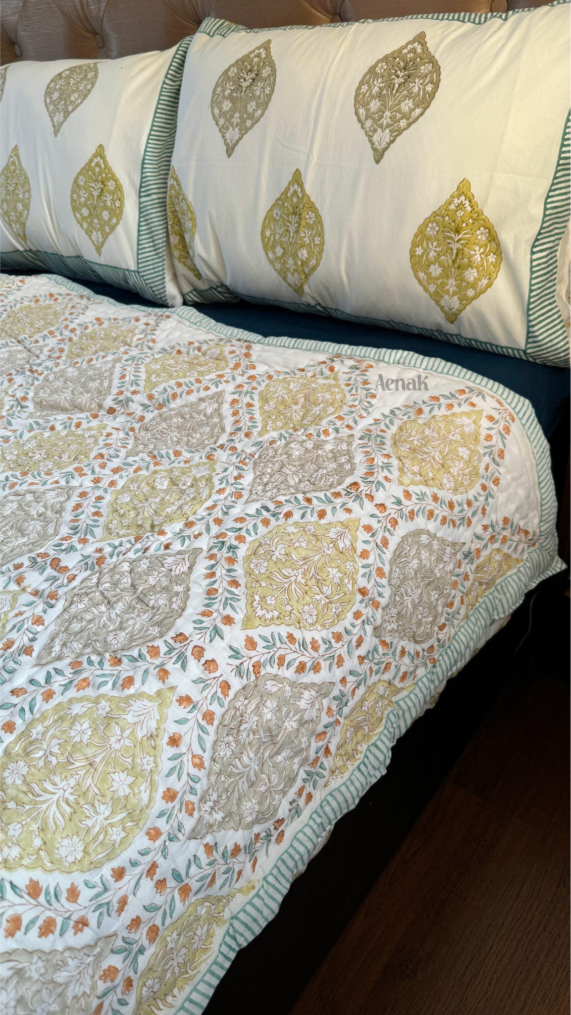 Green Jaal Handblock Bedsheet + Quilt Combo