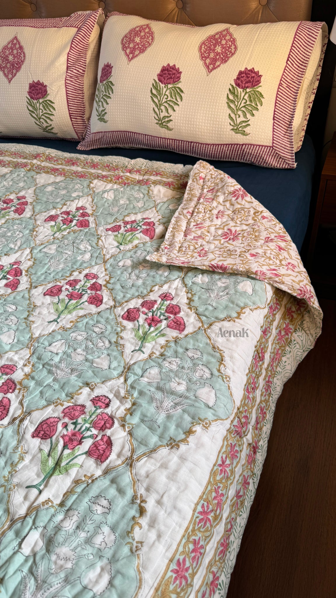Green & Red Dahlia Handblock Bedsheet + Quilt Combo