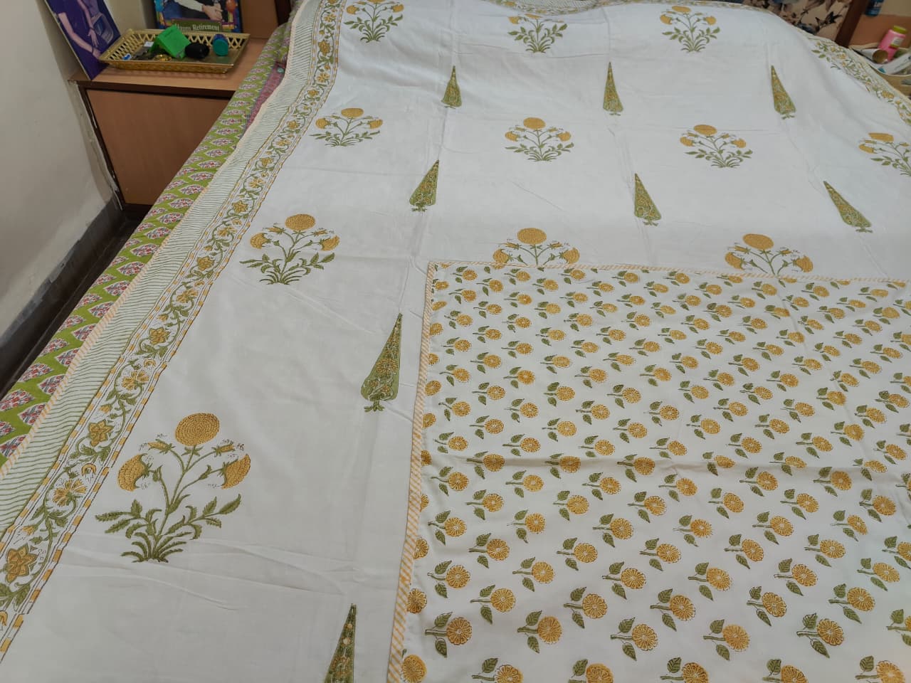 Yellow Dahlia Handblock Mulmul Cotton Reversible Dohar