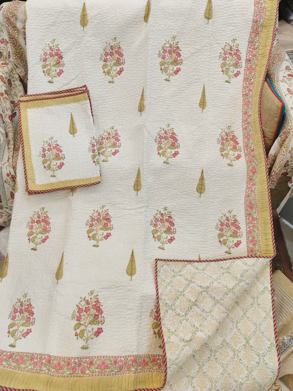 Pink Phool Handblock Printed Reversible Quilted Cotton Bedcover- 105x108