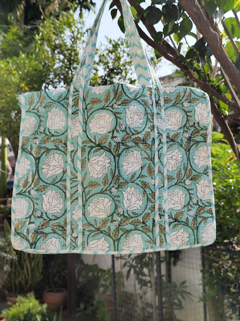 White Phool Quilted Cotton Zipper Travel Bag