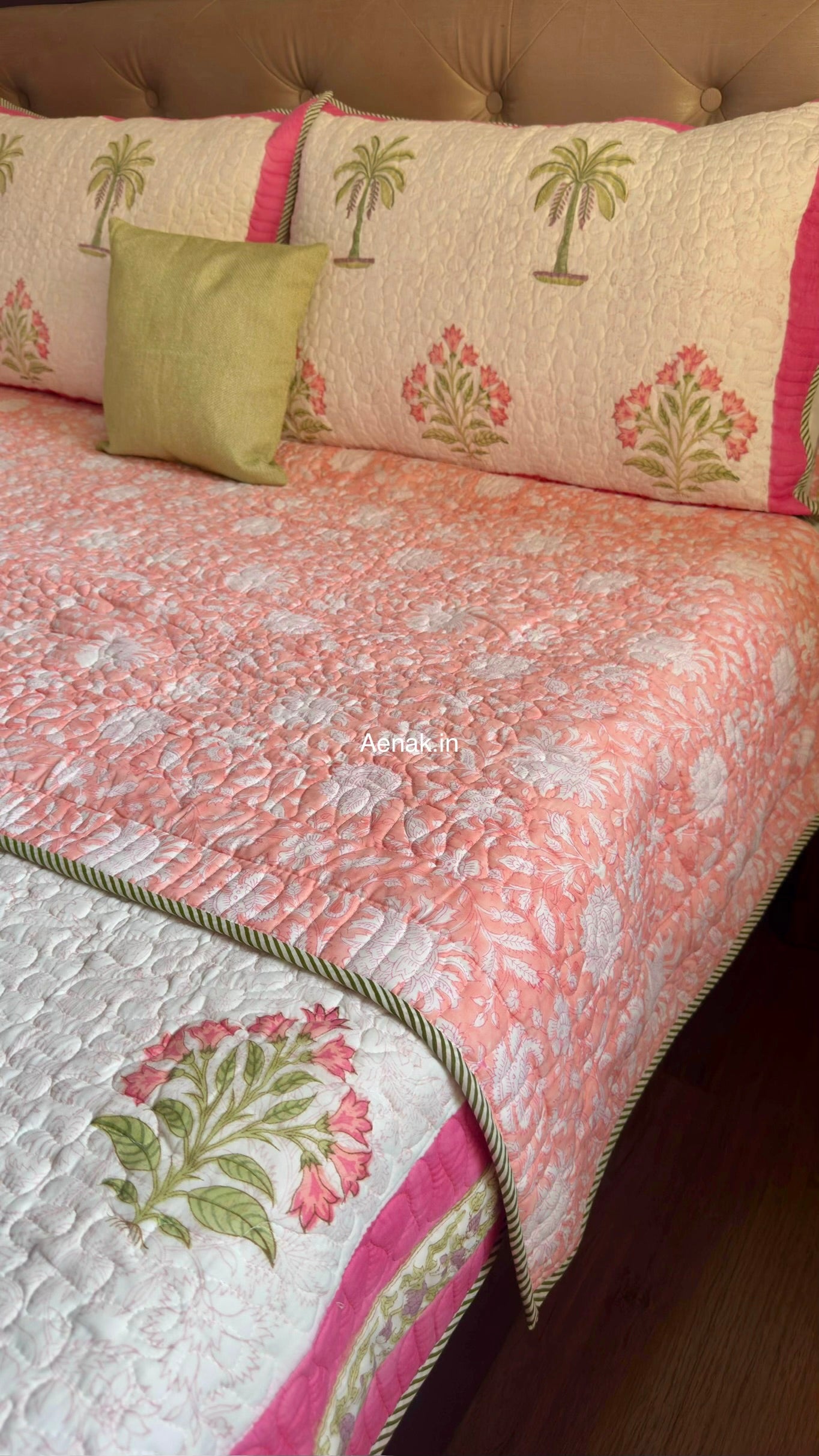 Pink Royal Pani Jaal Handblock Reversible Quilted Cotton Bedcover Set