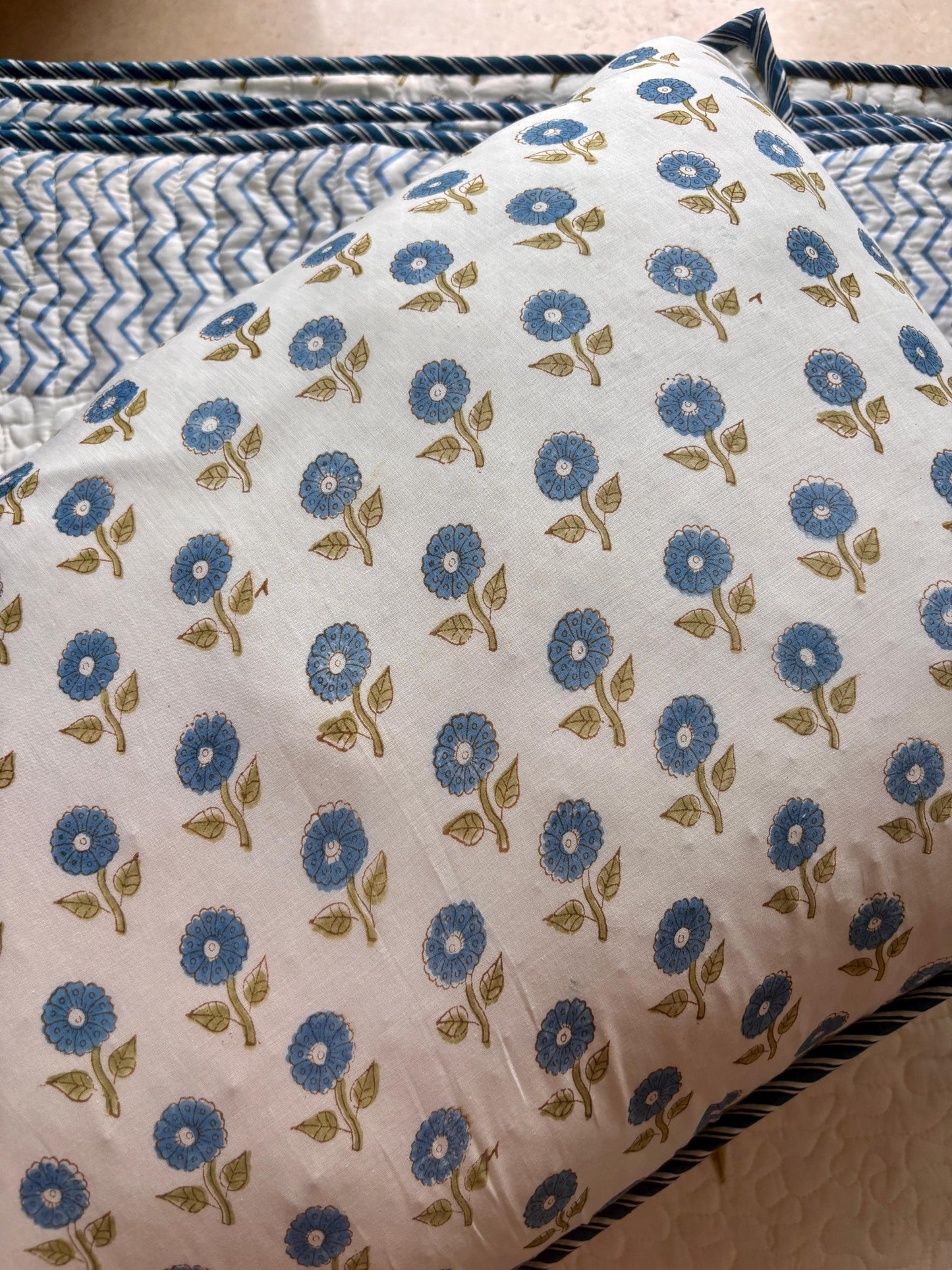 Pink Blue Cypress Boota Handblock Reversible Quilted Cotton Bedcover Set-106x108