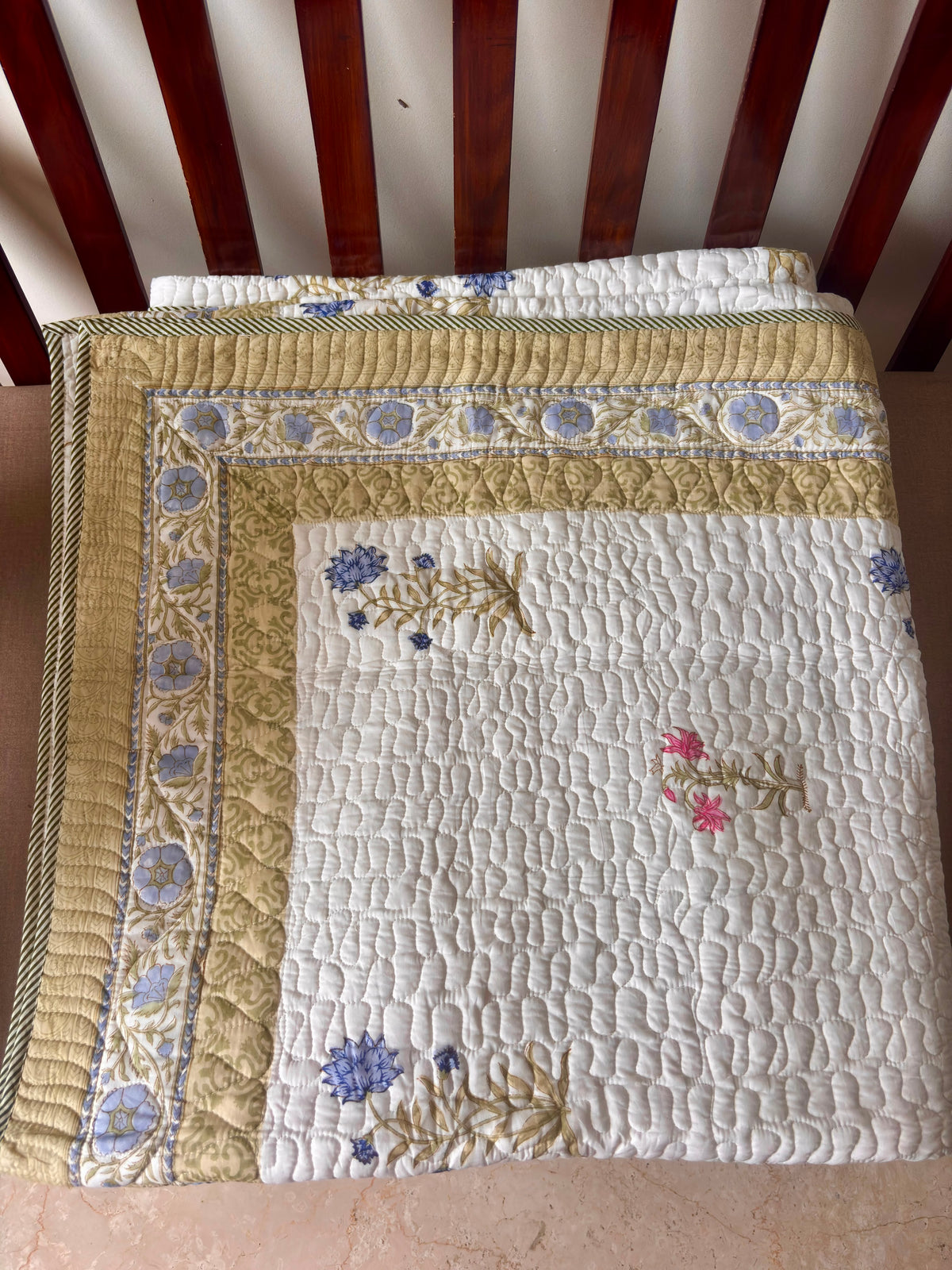 Pink & Blue Floral Handblock Printed Reversible Quilted Cotton Bedcover Set-106x108