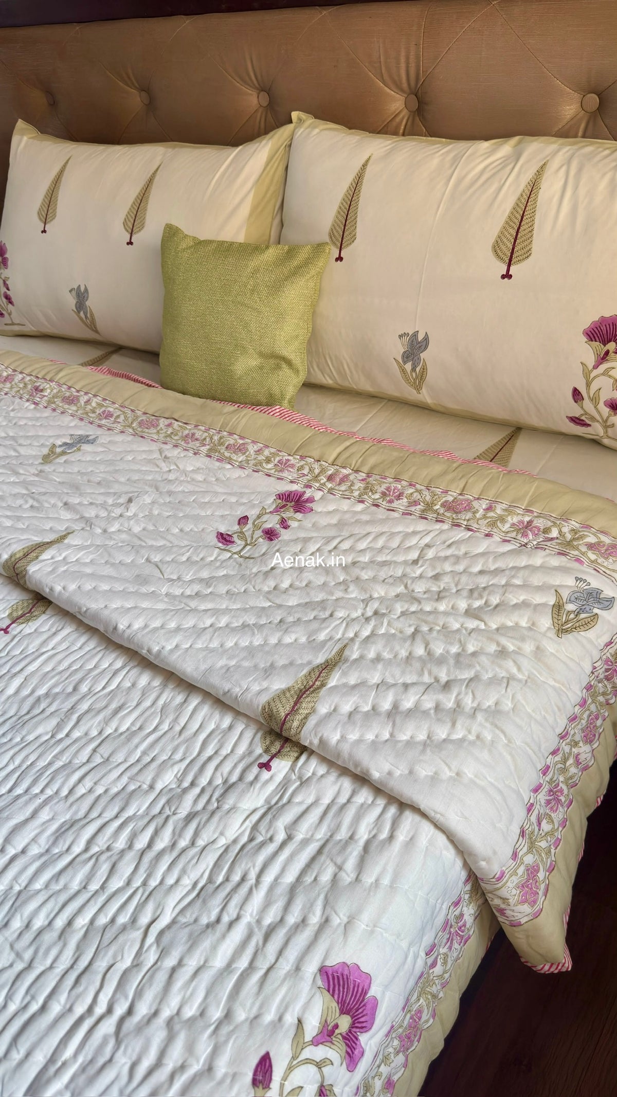 Dusty Mulberry Handblock Reversible Mulmul Cotton Quilt (Ivory White)