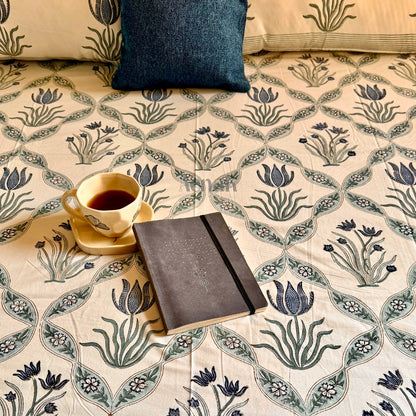 Blue Lotus Jaal Handblock Premium Cotton Bedsheet Set (Light Beige Base)