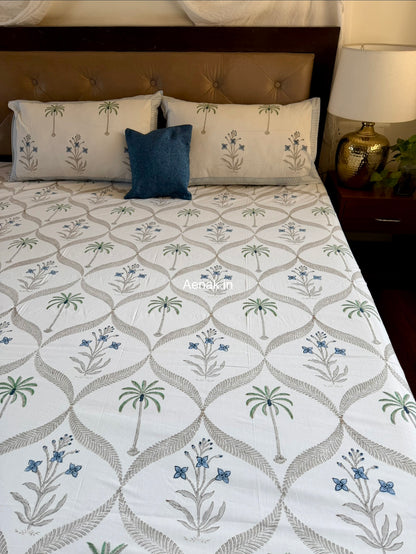 King size 300 TC percale cotton bedsheet with Jaipuri style handblock print by Aenak
