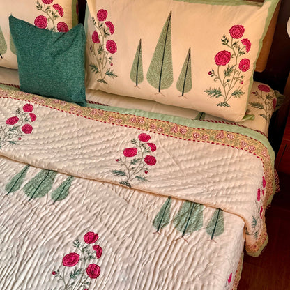 Magenta Floral Garden Handblock Reversible Mulmul Cotton Quilt (Light Beige Base)