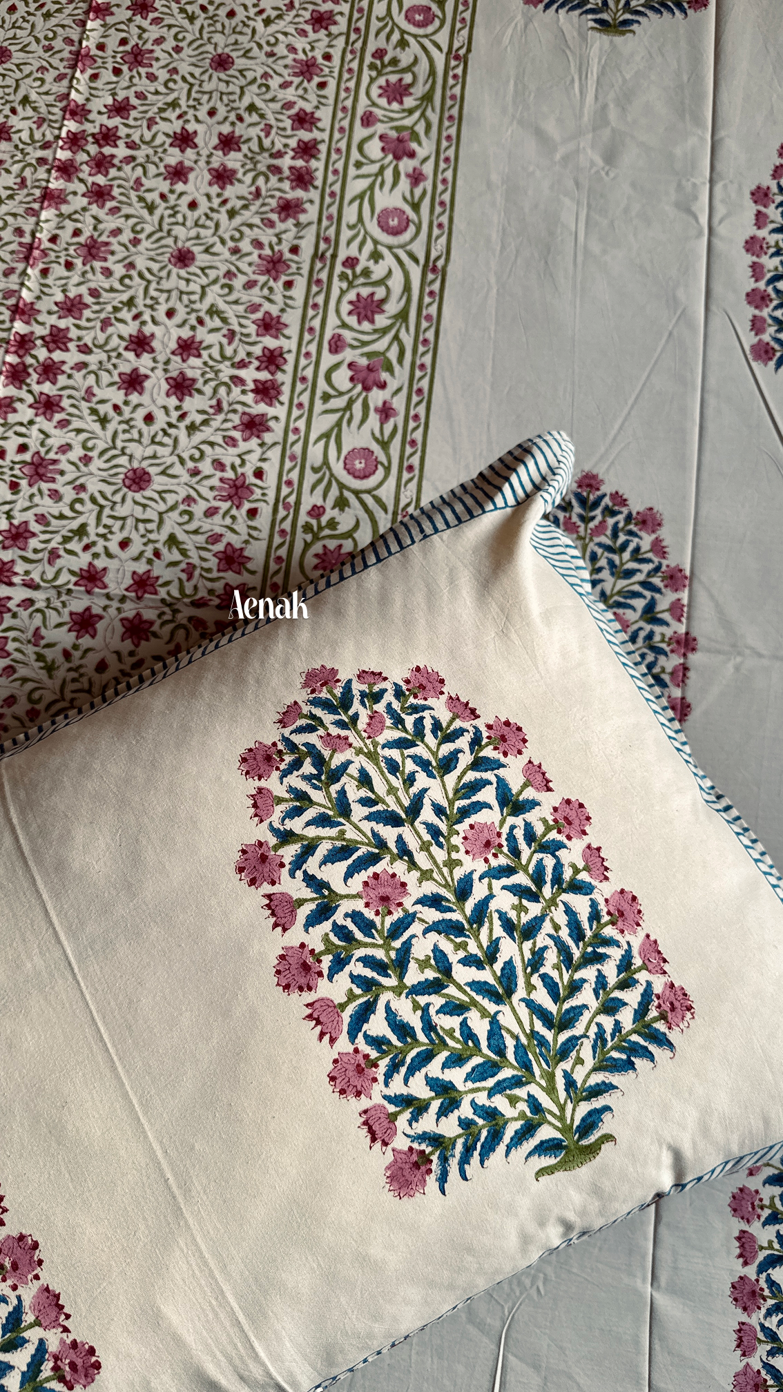 King size handblock printed cotton bedsheet in 300 TC percale cotton by Aenak