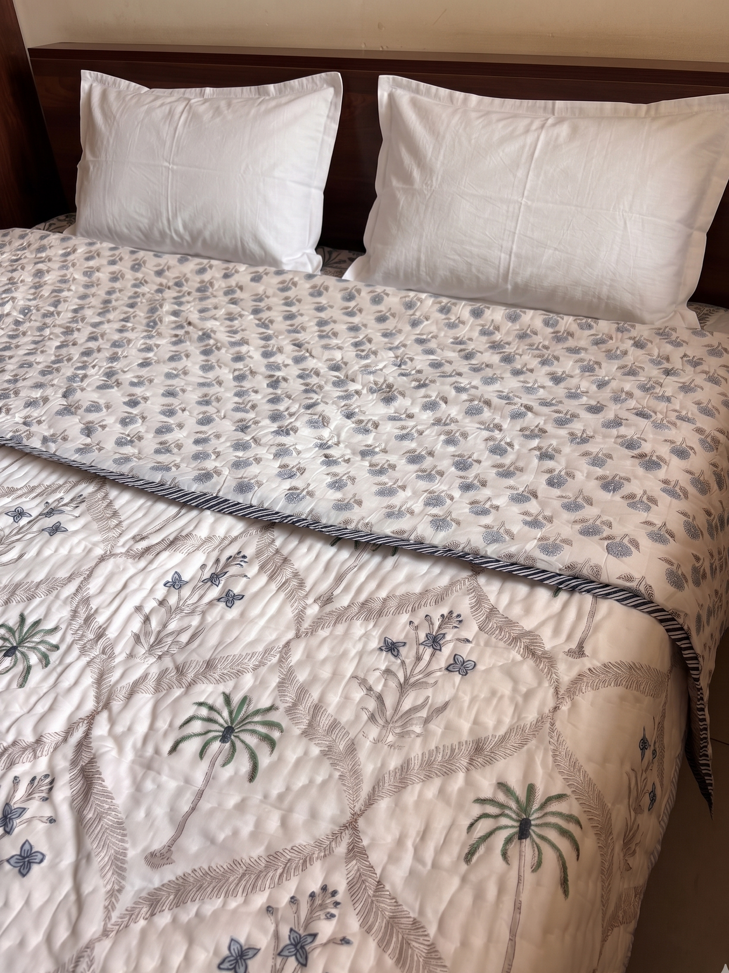 Blue Floral Palm Jaal Handblock Reversible Mulmul Cotton Quilt
