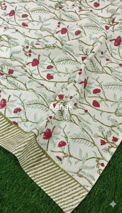 Red Rose Dahlia Handblock Waffle Cotton Towel