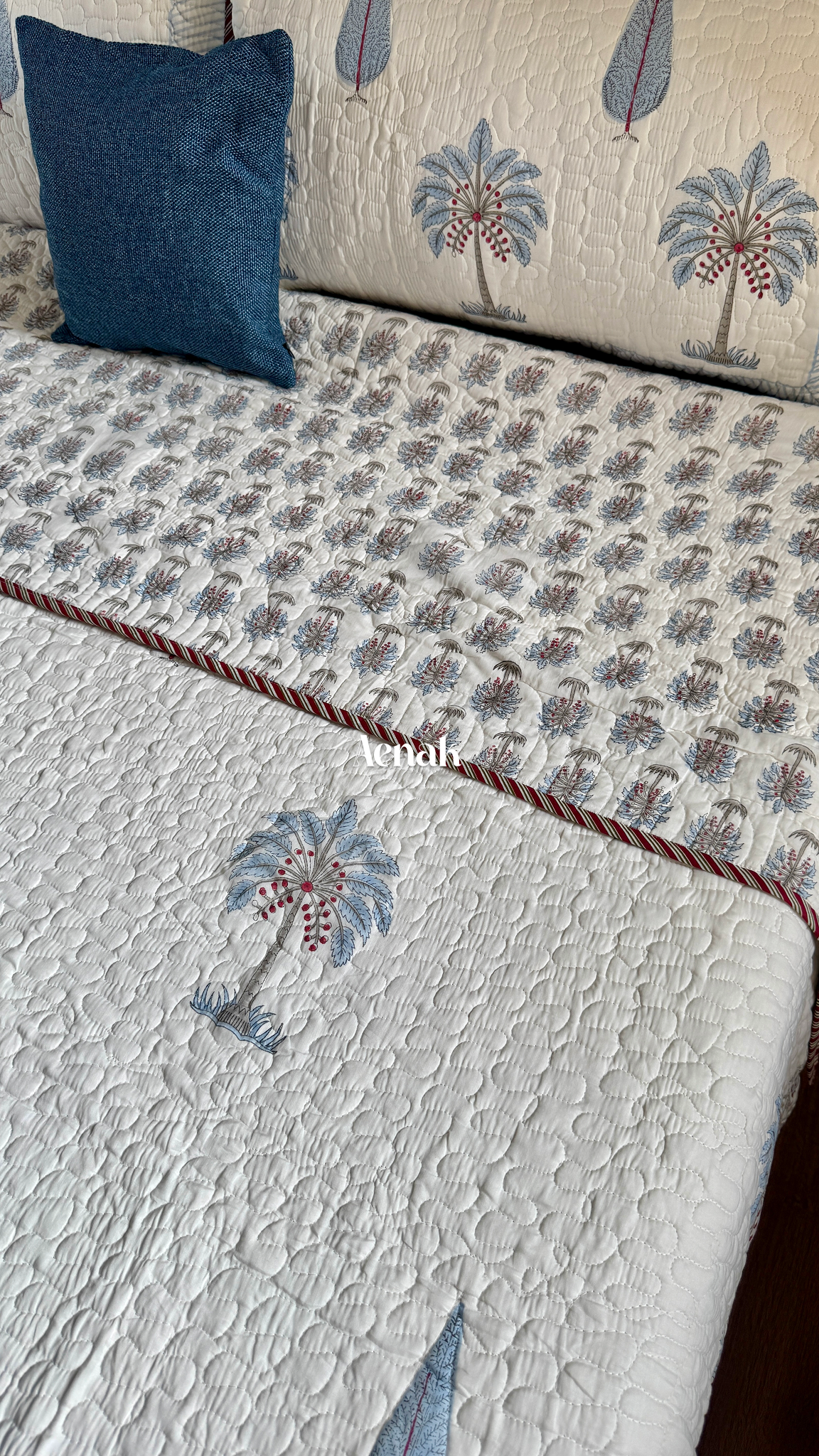 Light Blue Palm Jaal Handblock Printed Reversible Quilted Bedcover