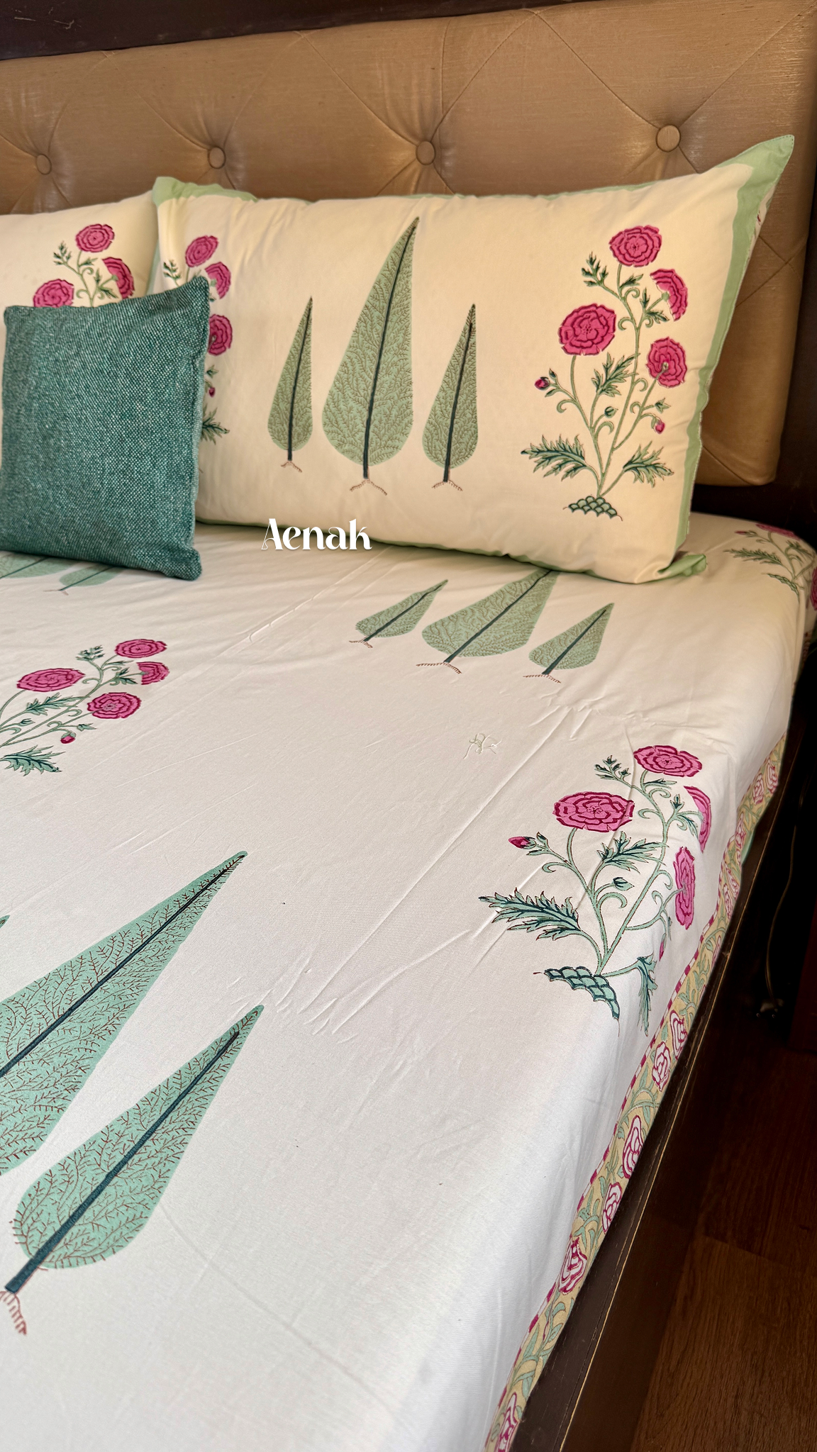 Magenta Floral Garden Handblock Printed Premium Cotton Bedsheet (Ivory Base)