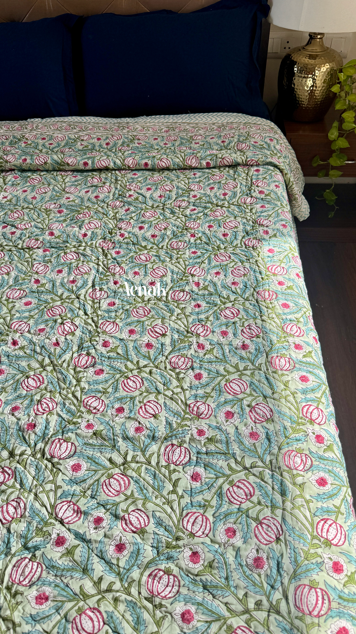 Red Anaar Handblock Bedsheet + Quilt Combo