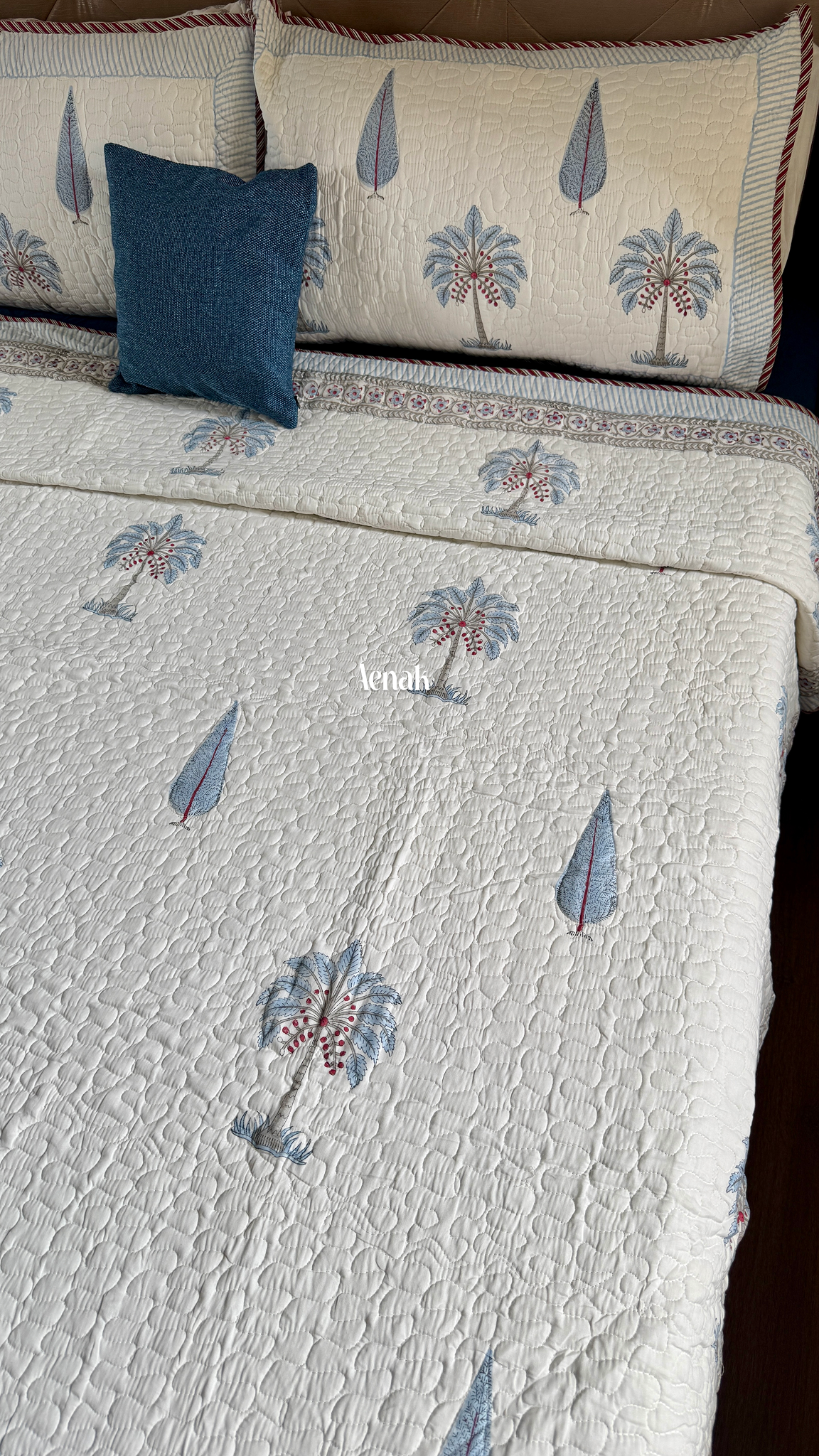 Light Blue Palm Jaal Handblock Printed Reversible Quilted Bedcover