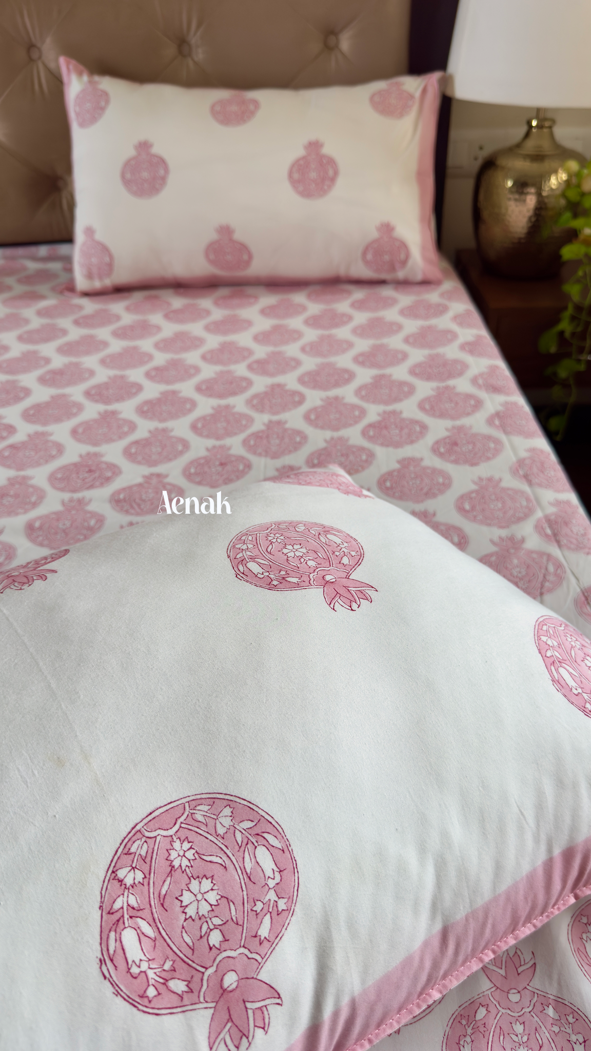 Pink Anaar Jaal Handblock Printed Premium Cotton Bedsheet
