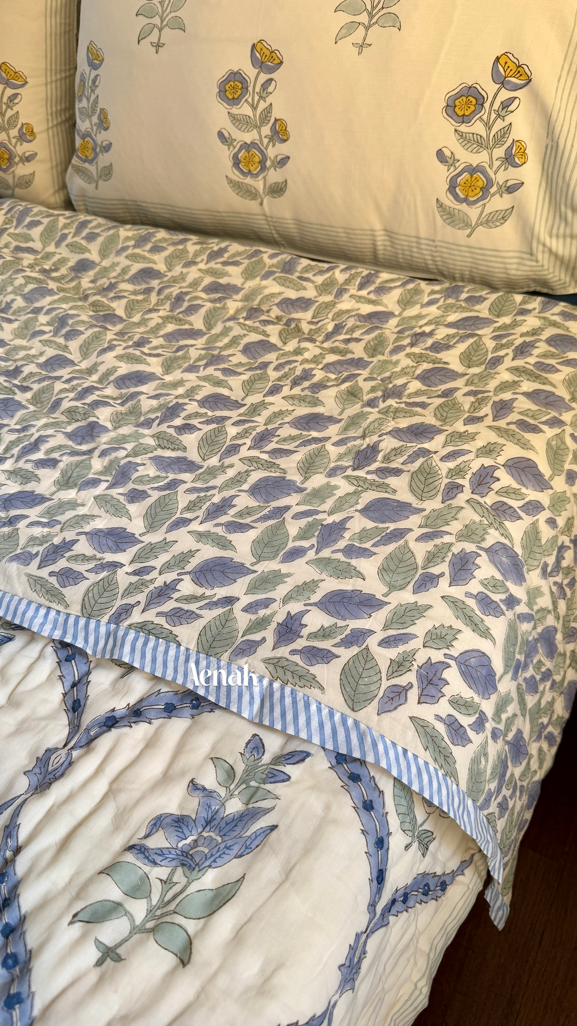 Blue Periwinkle Handblock Printed Reversible Mulmul Cotton Quilt (Beige Base)