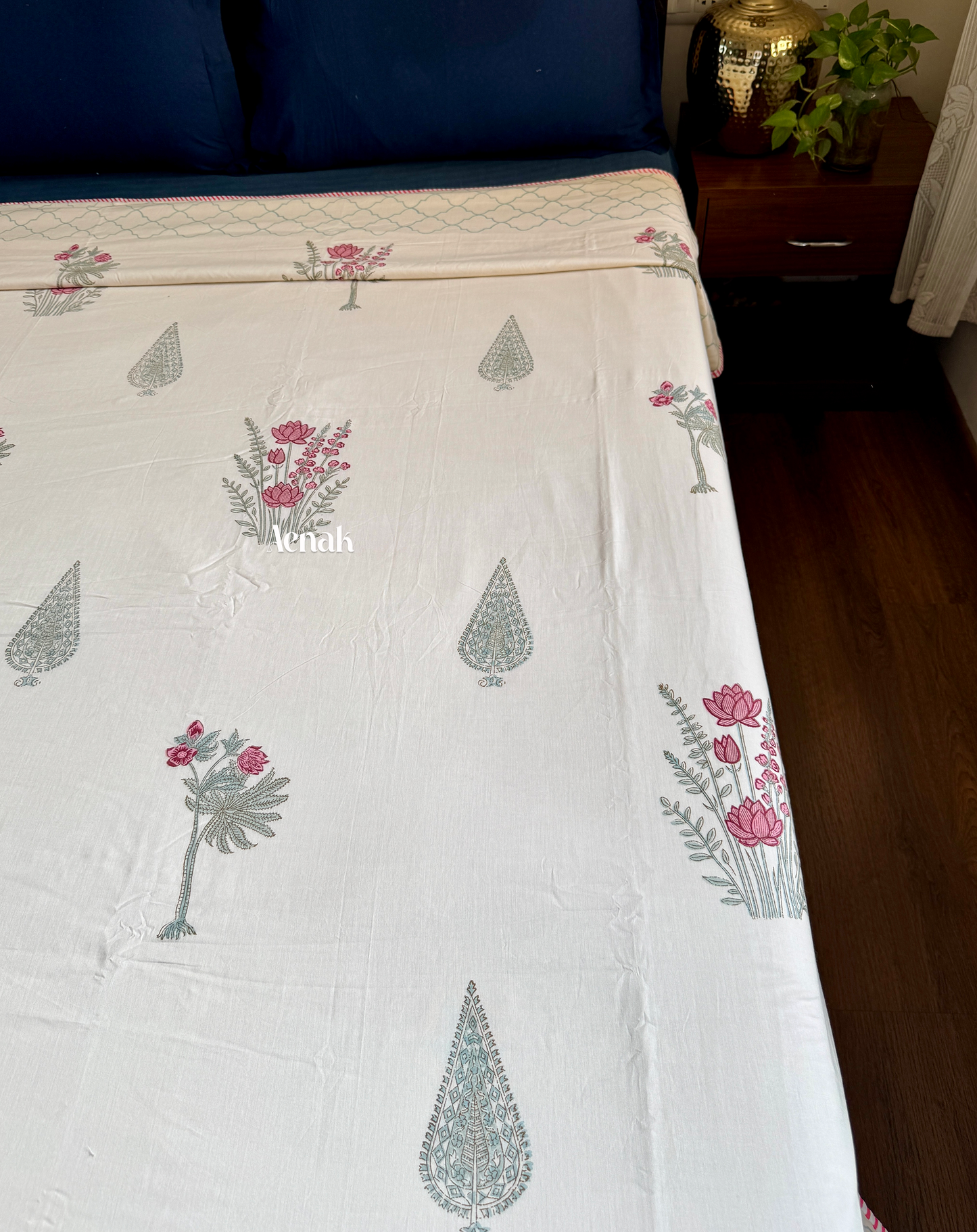 Green Ashoka Handblock Printed Mulmul Cotton Reversible Dohar (Beige Base)