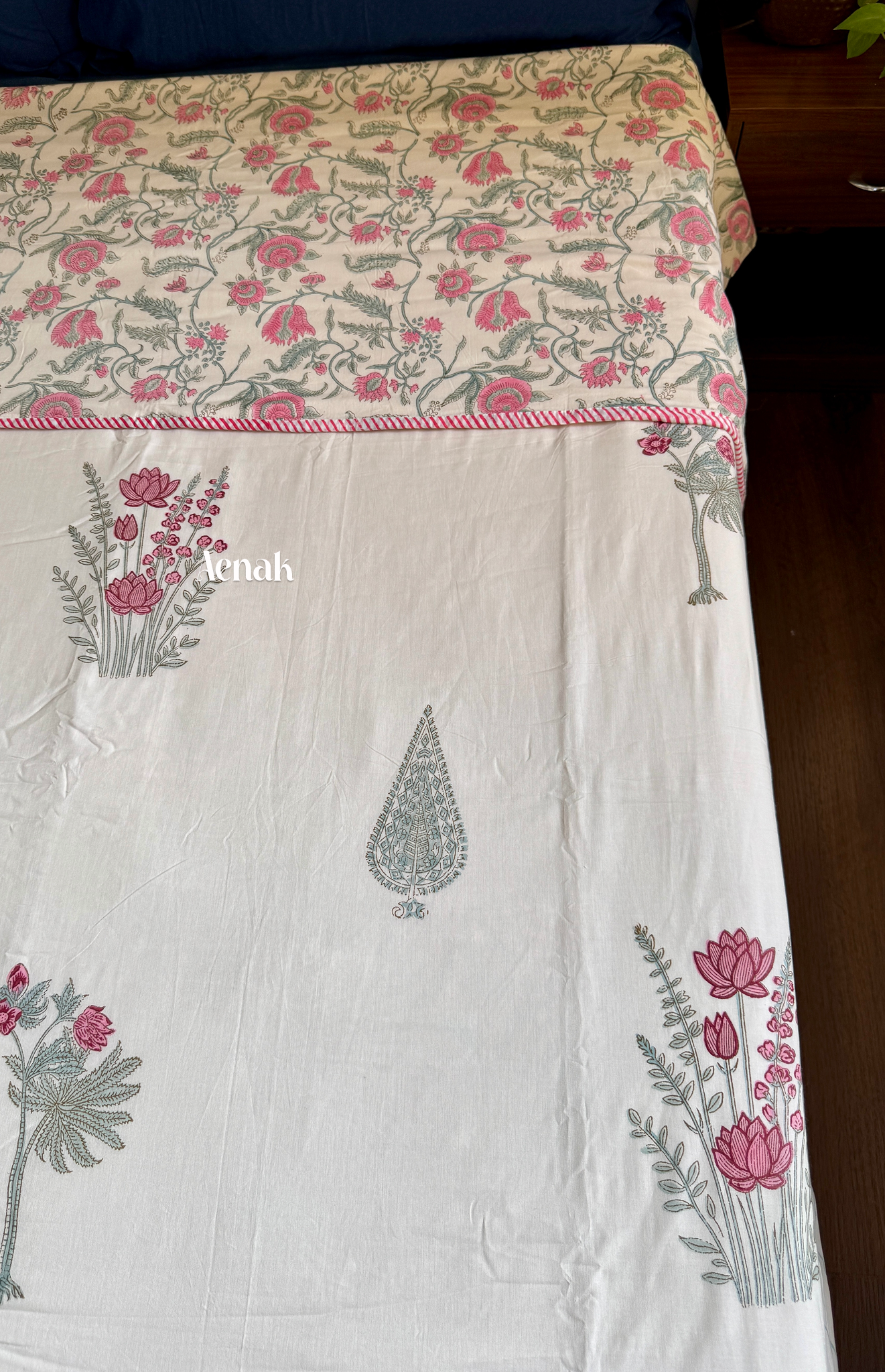 Green Ashoka Handblock Printed Mulmul Cotton Reversible Dohar (Beige Base)