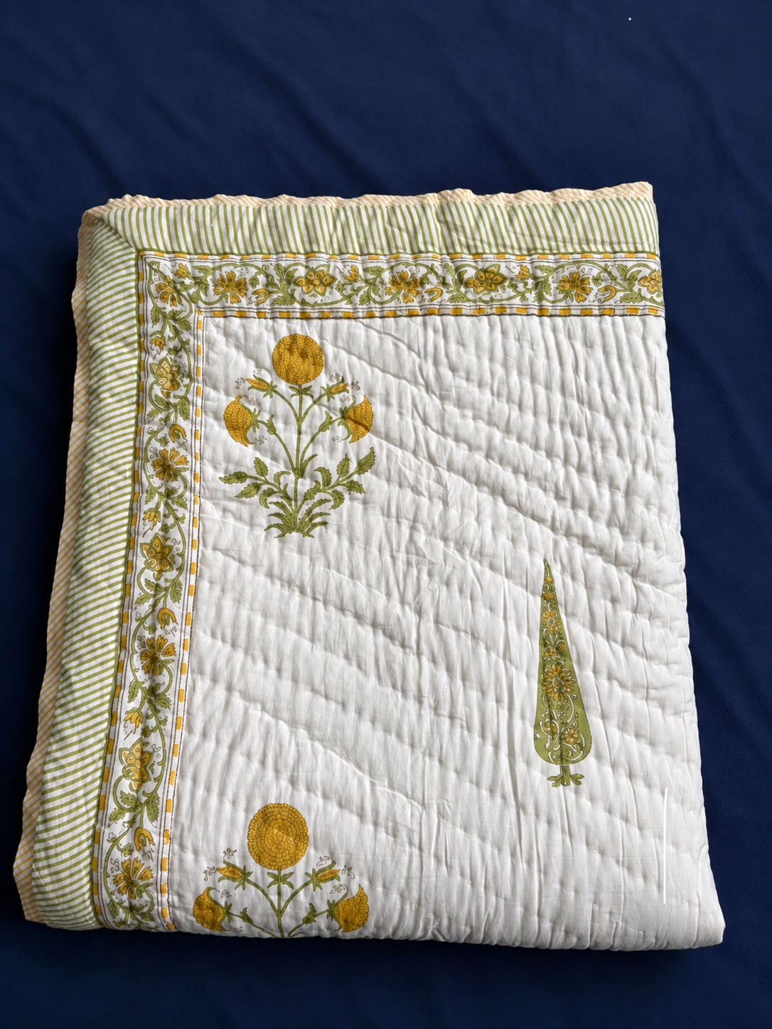 Yellow Dahlia Handblock Bedsheet + Quilt Combo Set