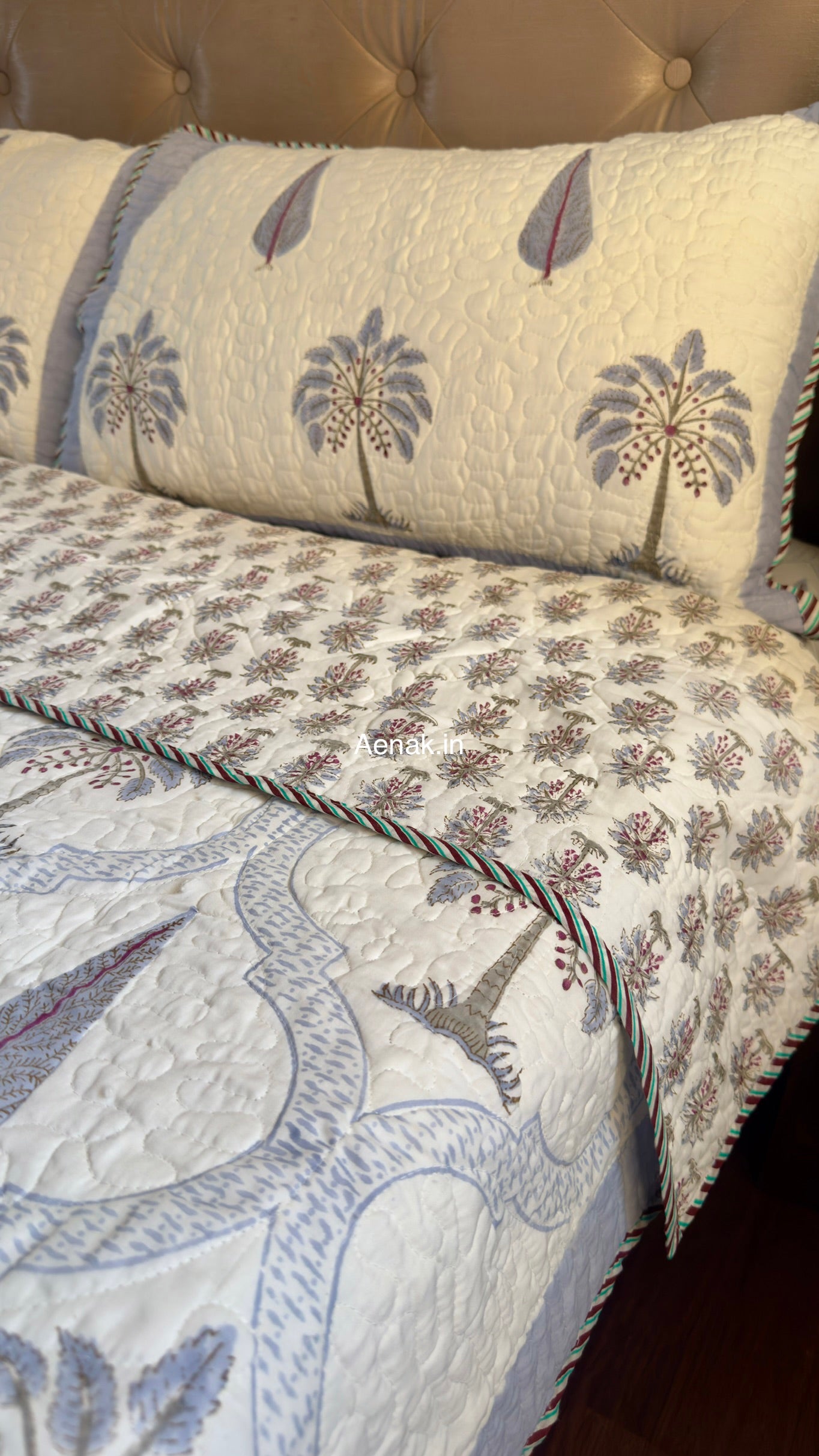 Blue Palm Jaal Handblock Reversible Quilted Bedcover Set