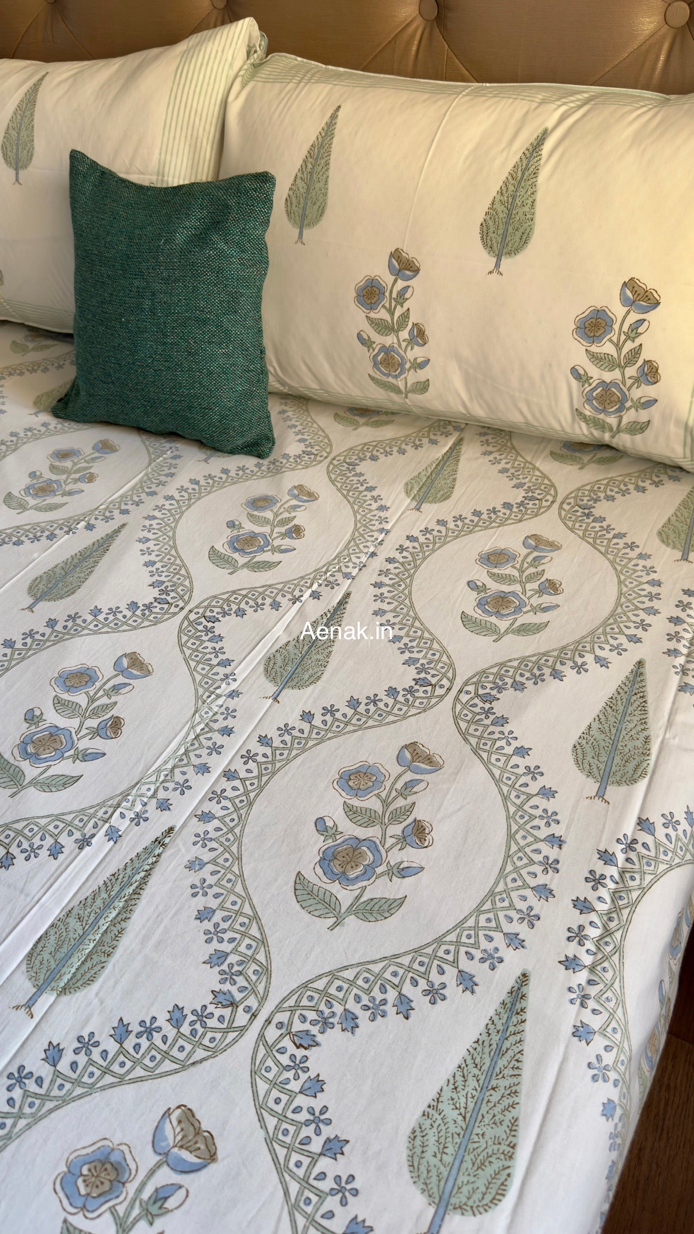 Blue Periwinkle Jaal Handblock Bedsheet + Dohar Combo Set