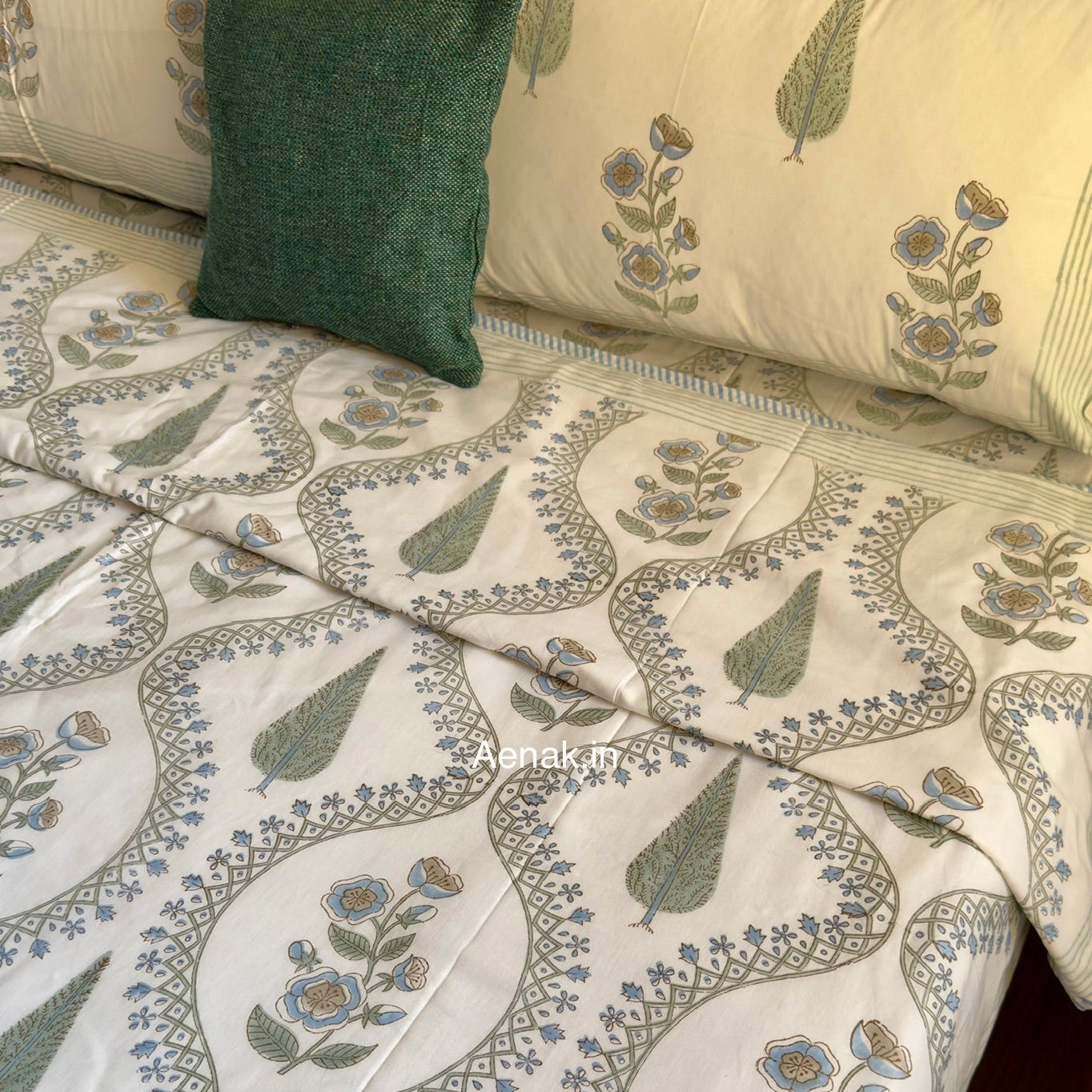 Blue Periwinkle Jaal Handblock Bedsheet + Dohar Combo Set