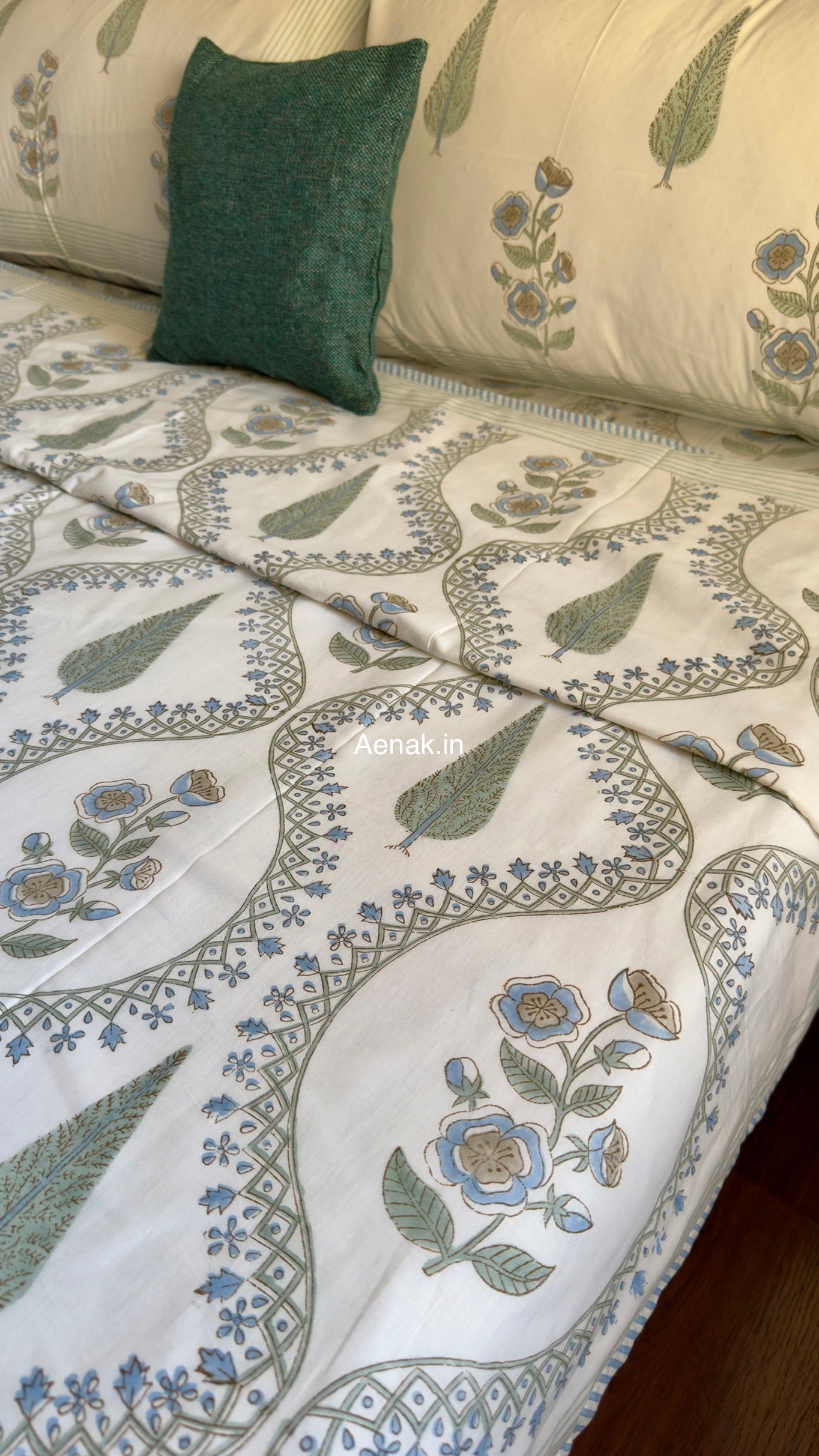 Blue Periwinkle Jaal Handblock Bedsheet + Dohar Combo Set