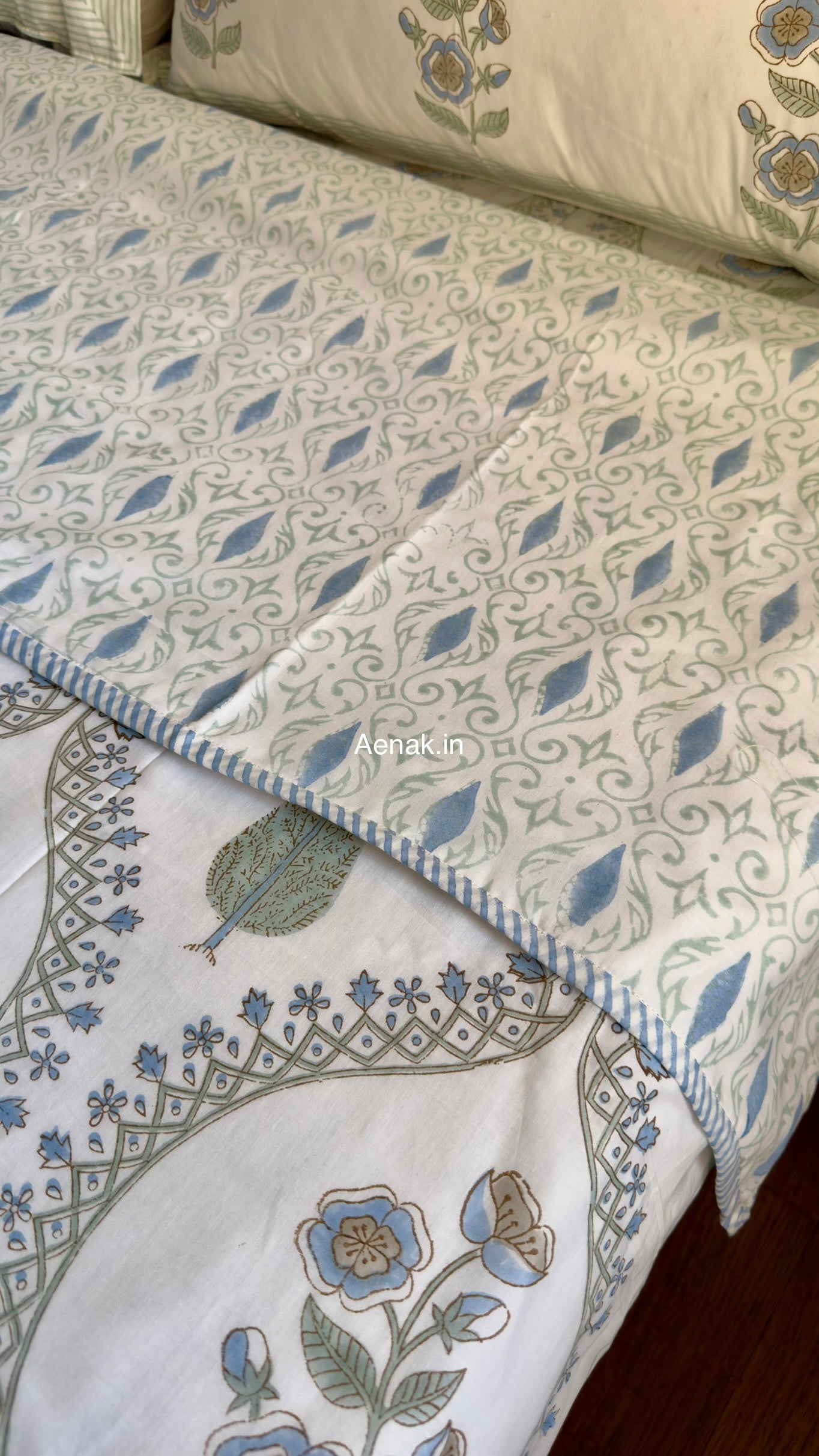 Blue Periwinkle Jaal Handblock Bedsheet + Dohar Combo Set