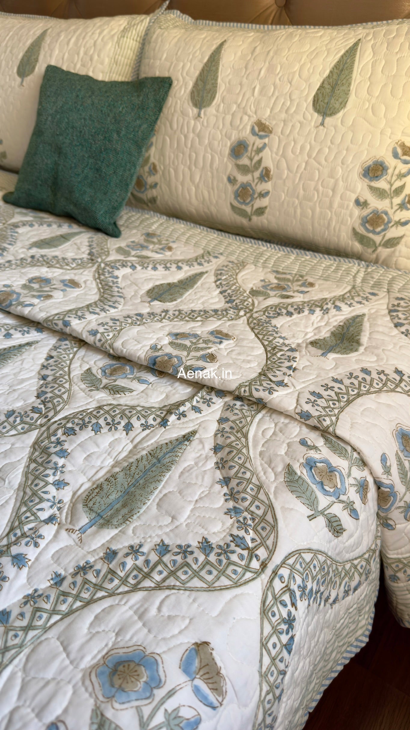 Blue Periwinkle Jaal Handblock Reversible Quilted Bedcover Set