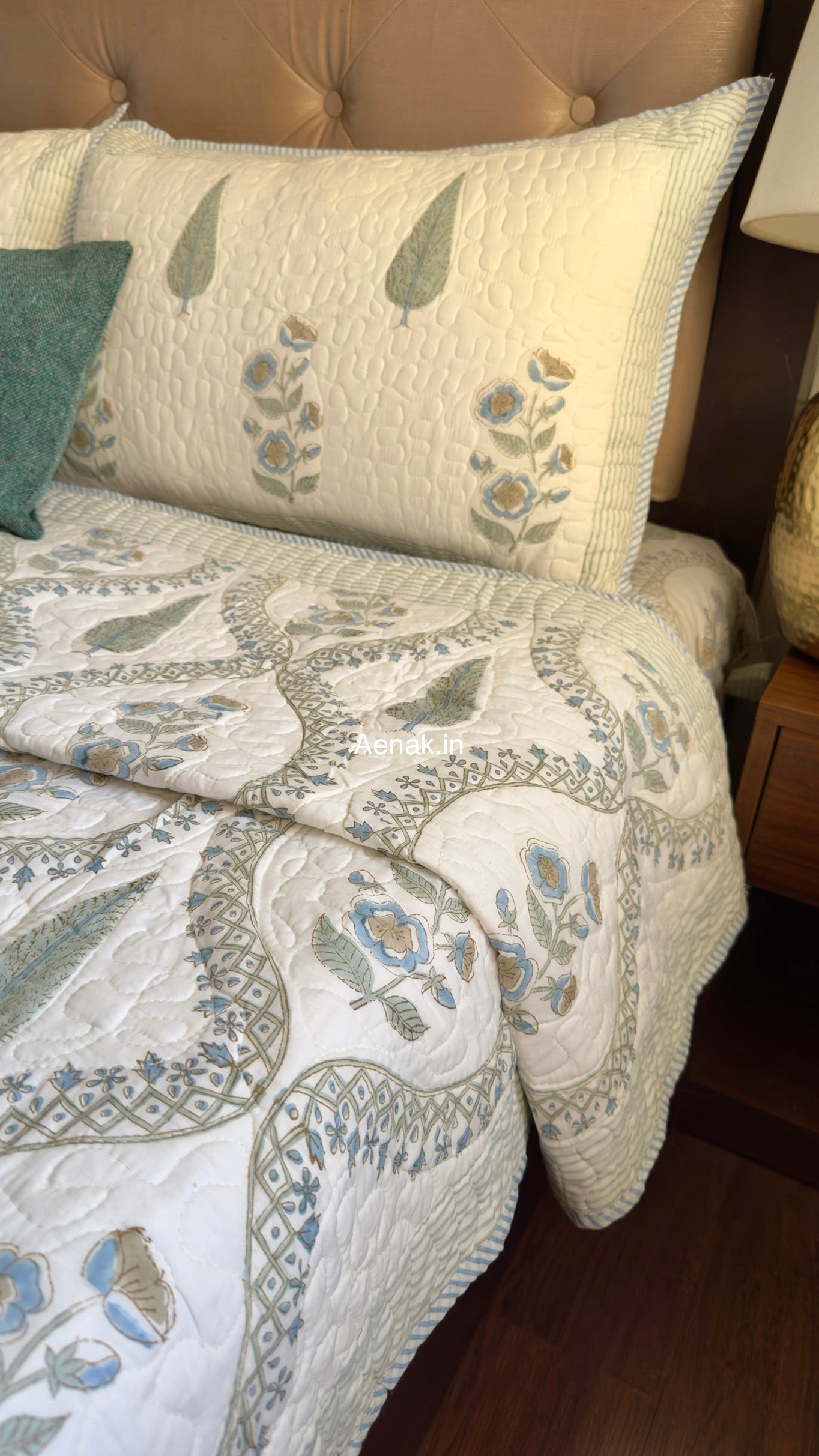 Blue Periwinkle Jaal Handblock Reversible Quilted Bedcover Set
