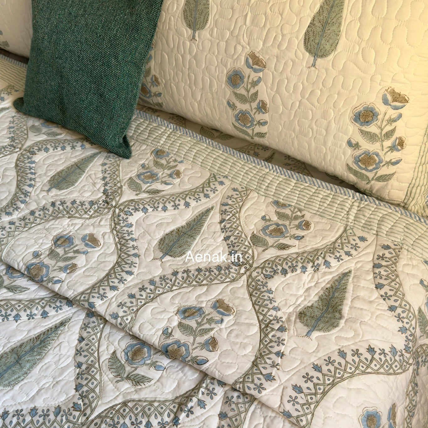 Blue Periwinkle Jaal Handblock Reversible Quilted Bedcover Set