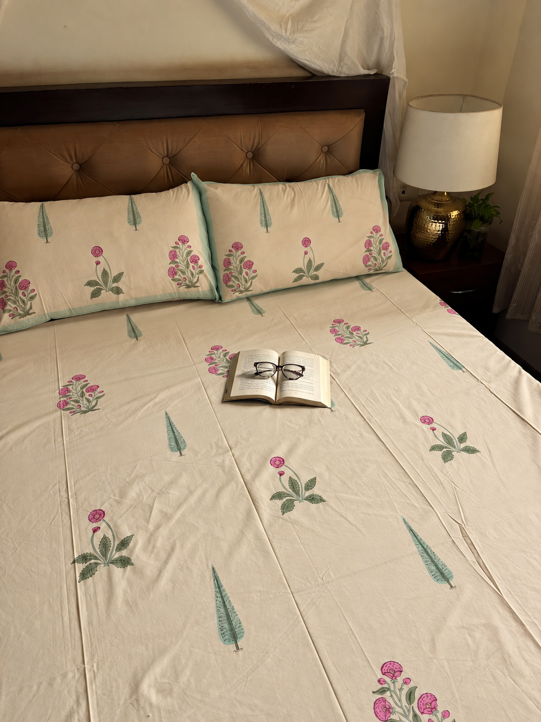 Light Magenta Handblock Premium Cotton Bedsheet Set (Beige Base)